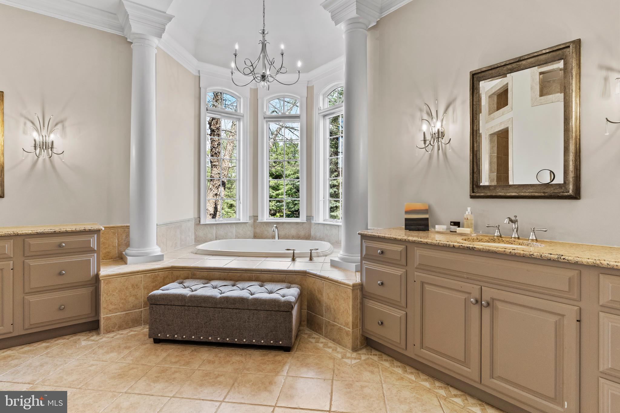 PINEHURST HILLS - Residential