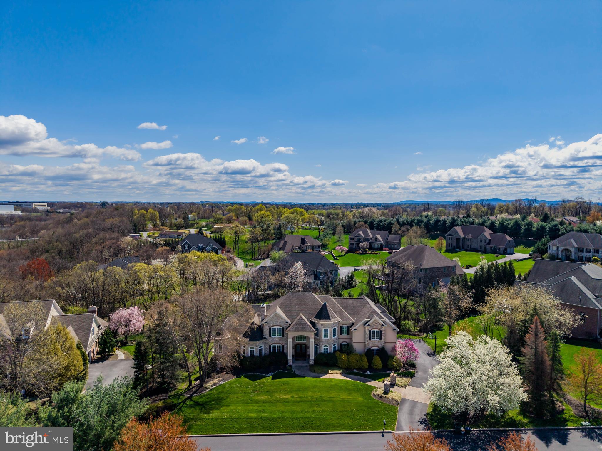PINEHURST HILLS - Residential