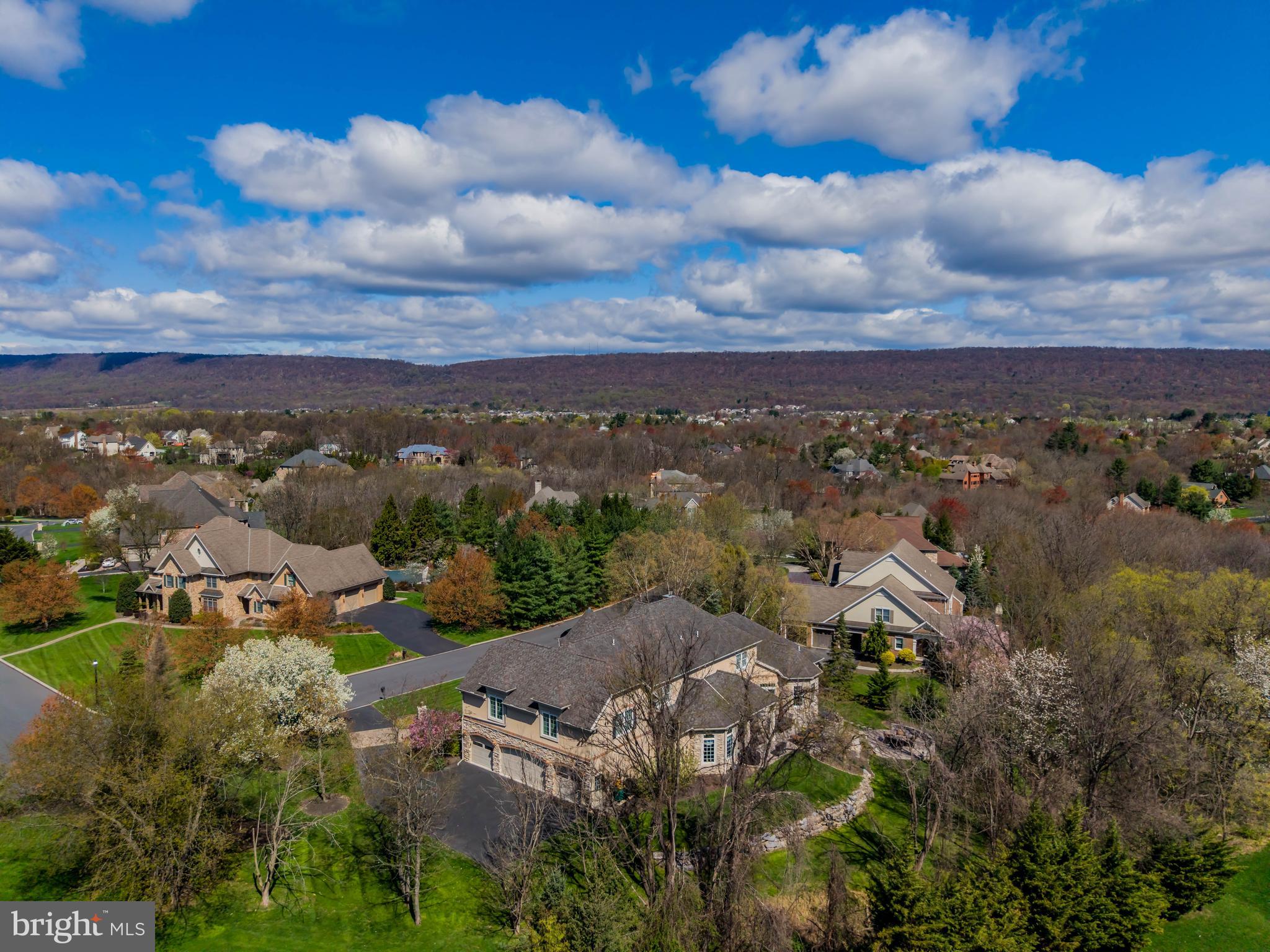 PINEHURST HILLS - Residential