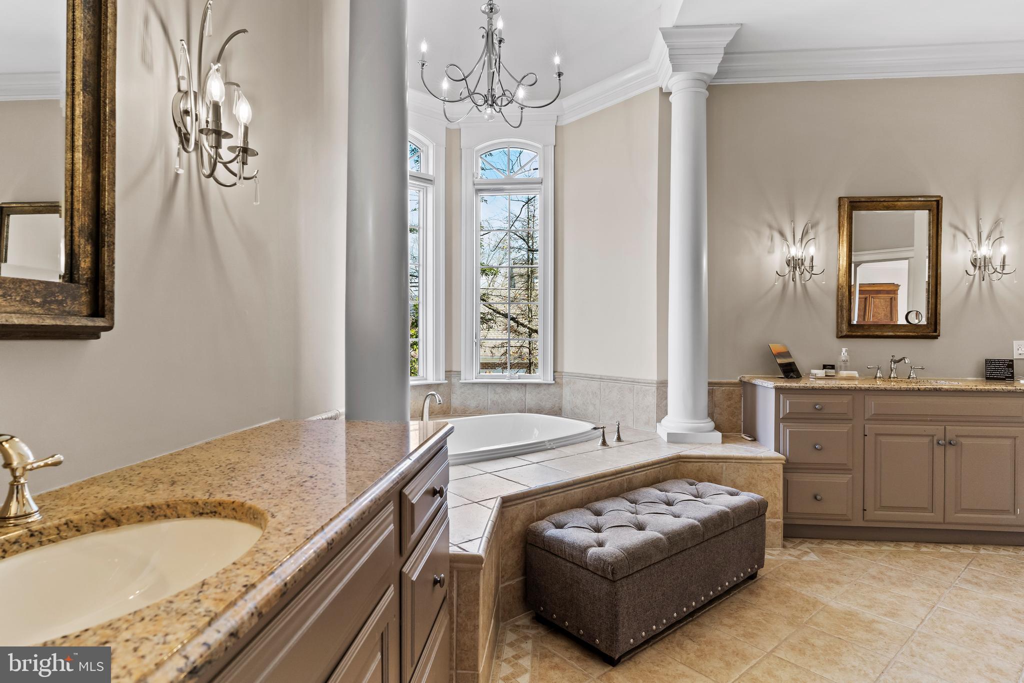 PINEHURST HILLS - Residential