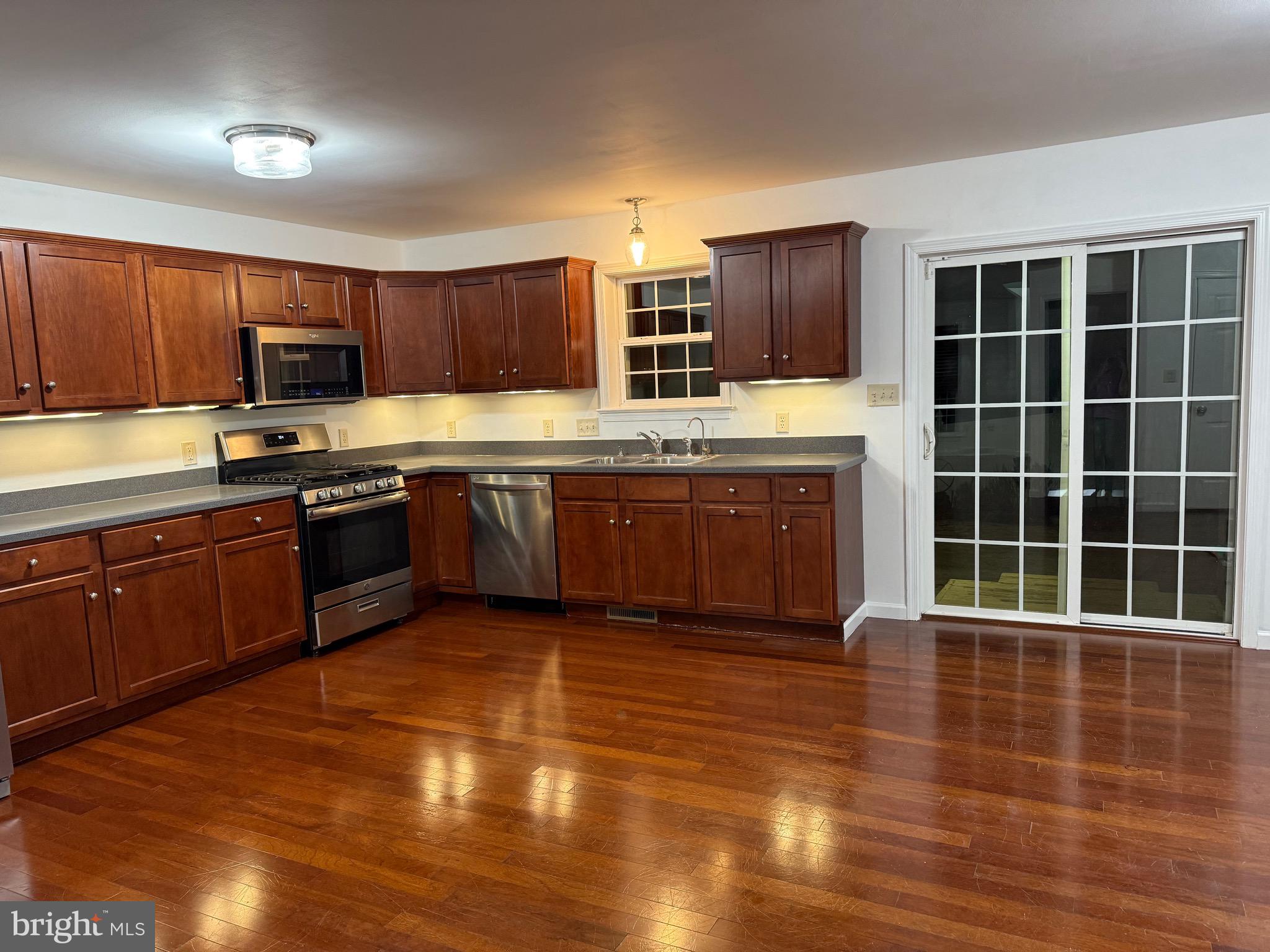 CHATHAM CREEK - Residential