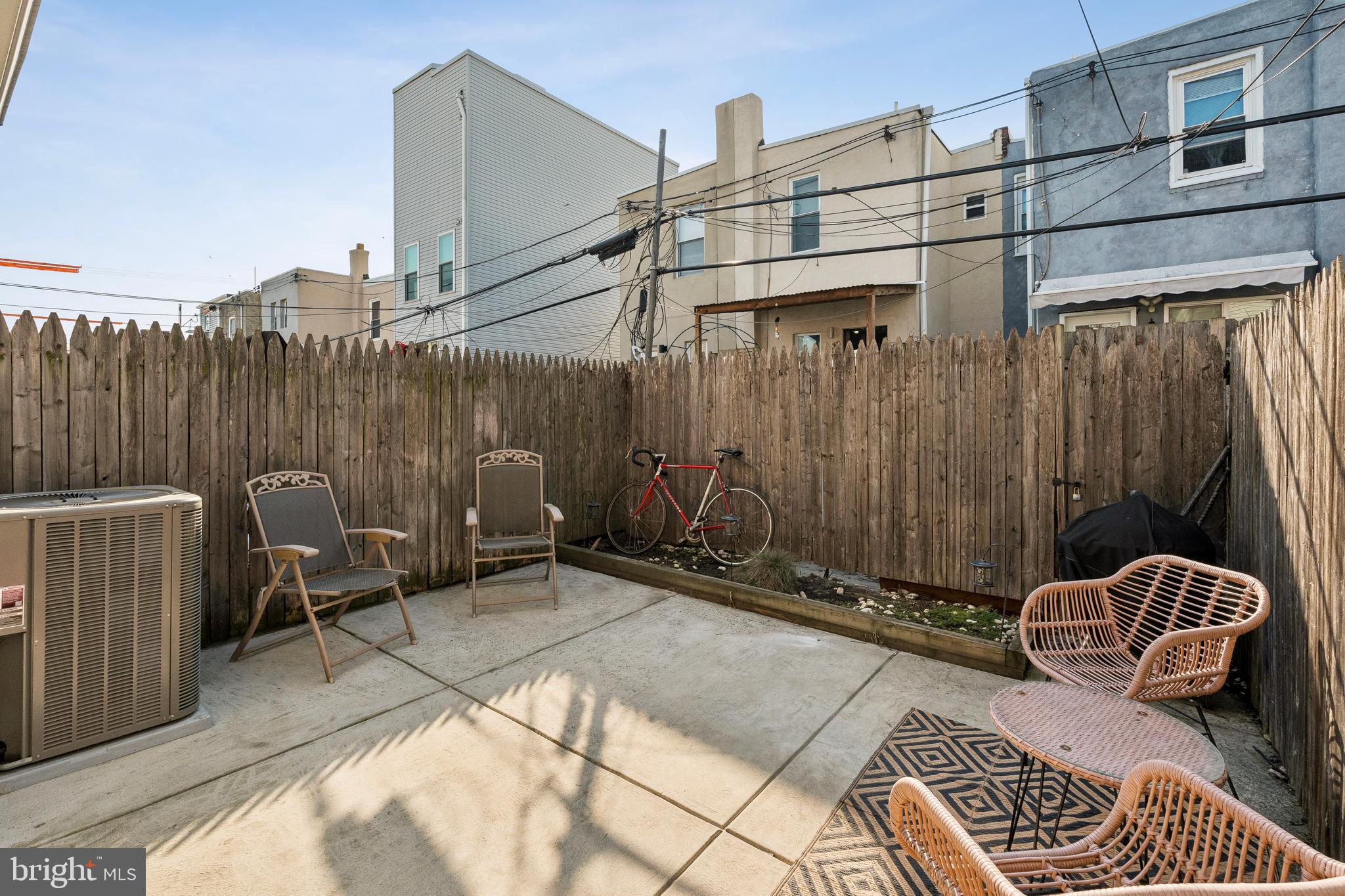 POINT BREEZE - Residential