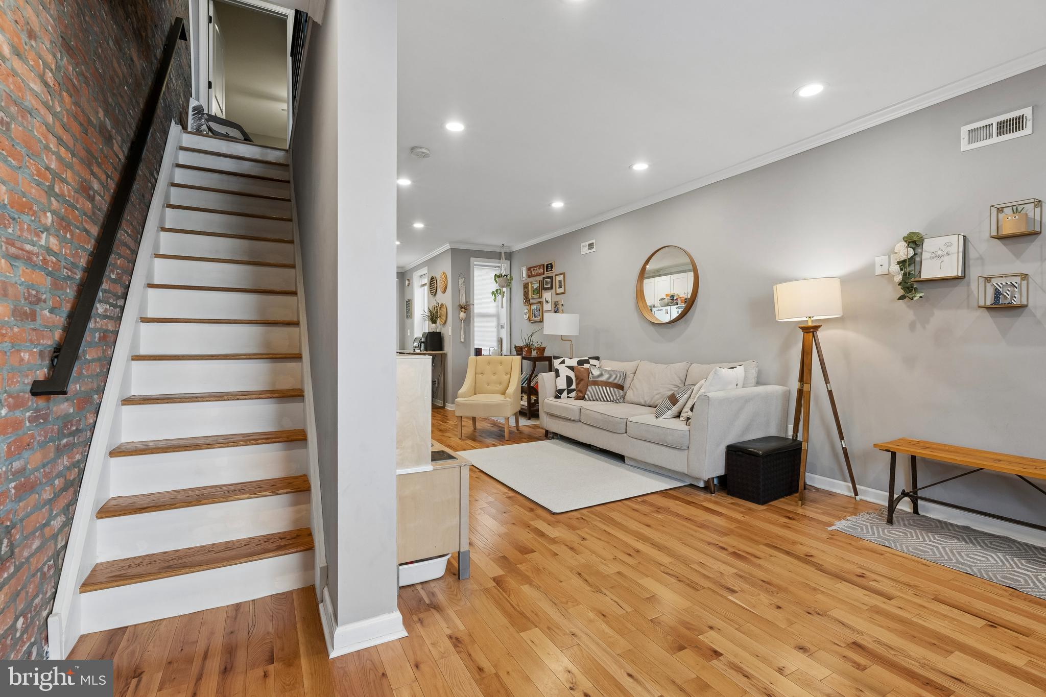 POINT BREEZE - Residential