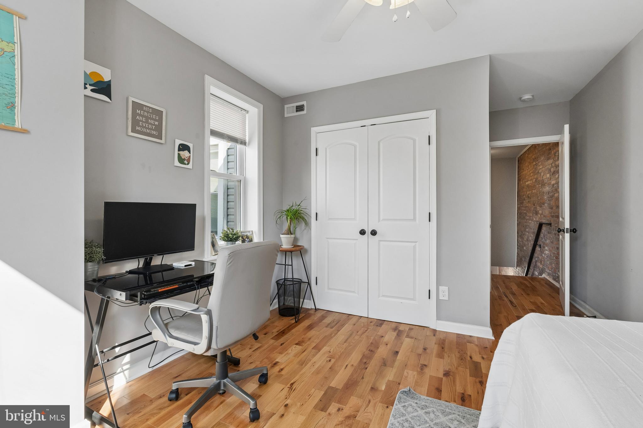 POINT BREEZE - Residential