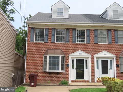 Photo of 1805 W Tenth Street, WILMINGTON, DE 19805 (MLS # DENC2087164)