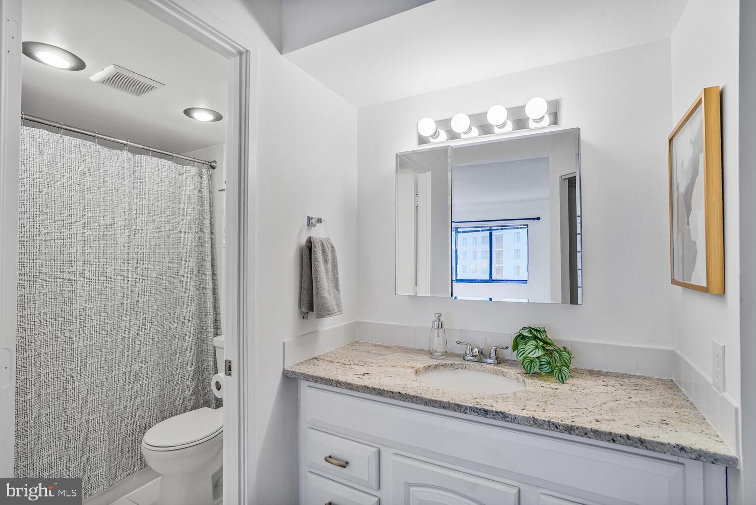 ALTA VISTA CONDO - Residential