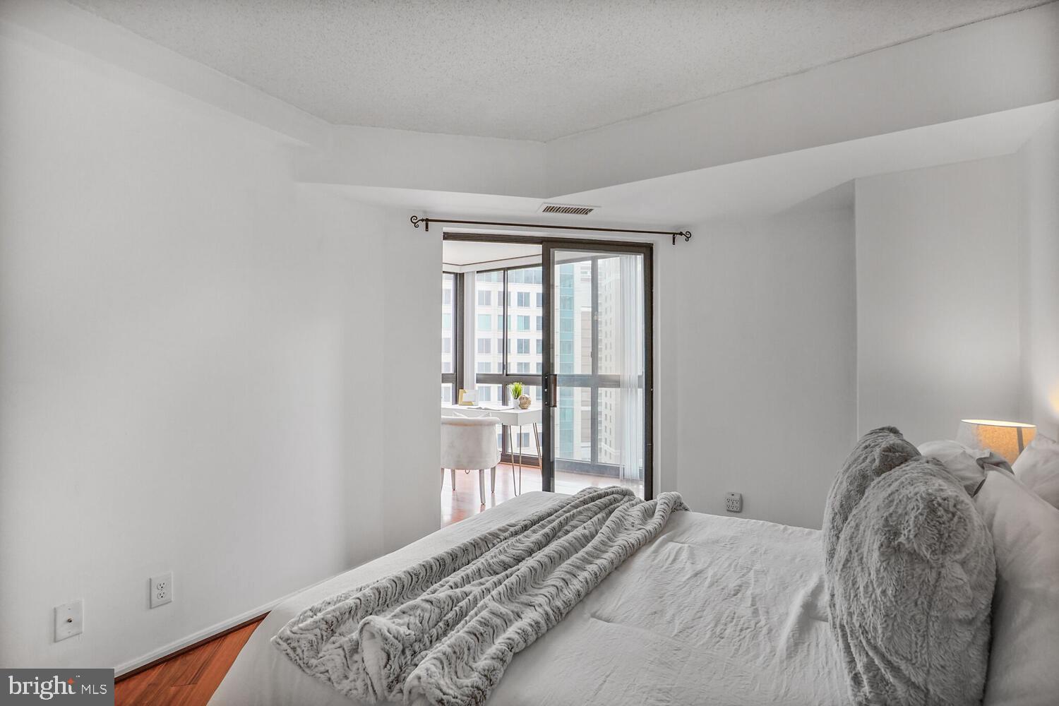 ALTA VISTA CONDO - Residential