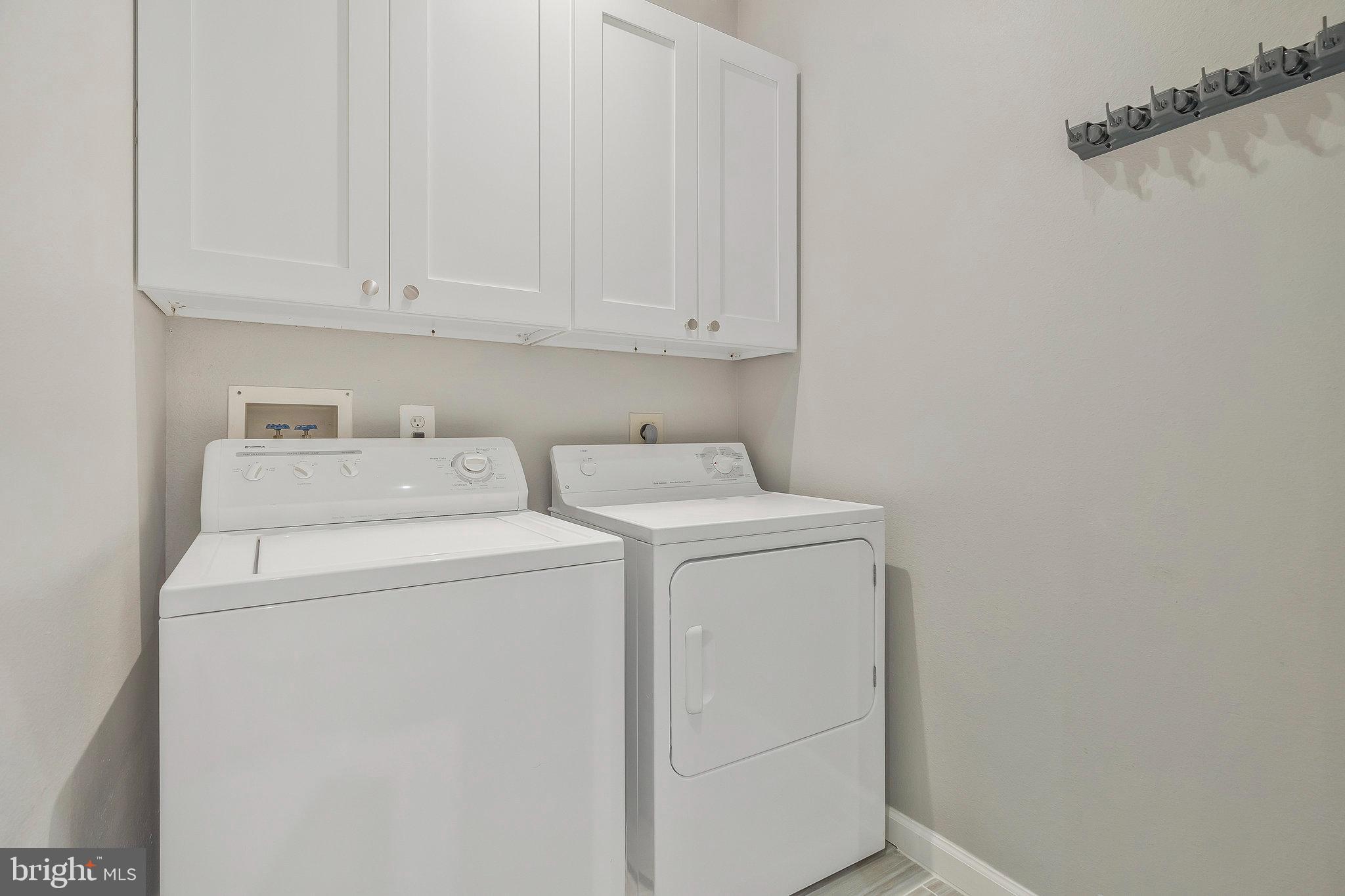 GATES OF MCLEAN - Residential Lease