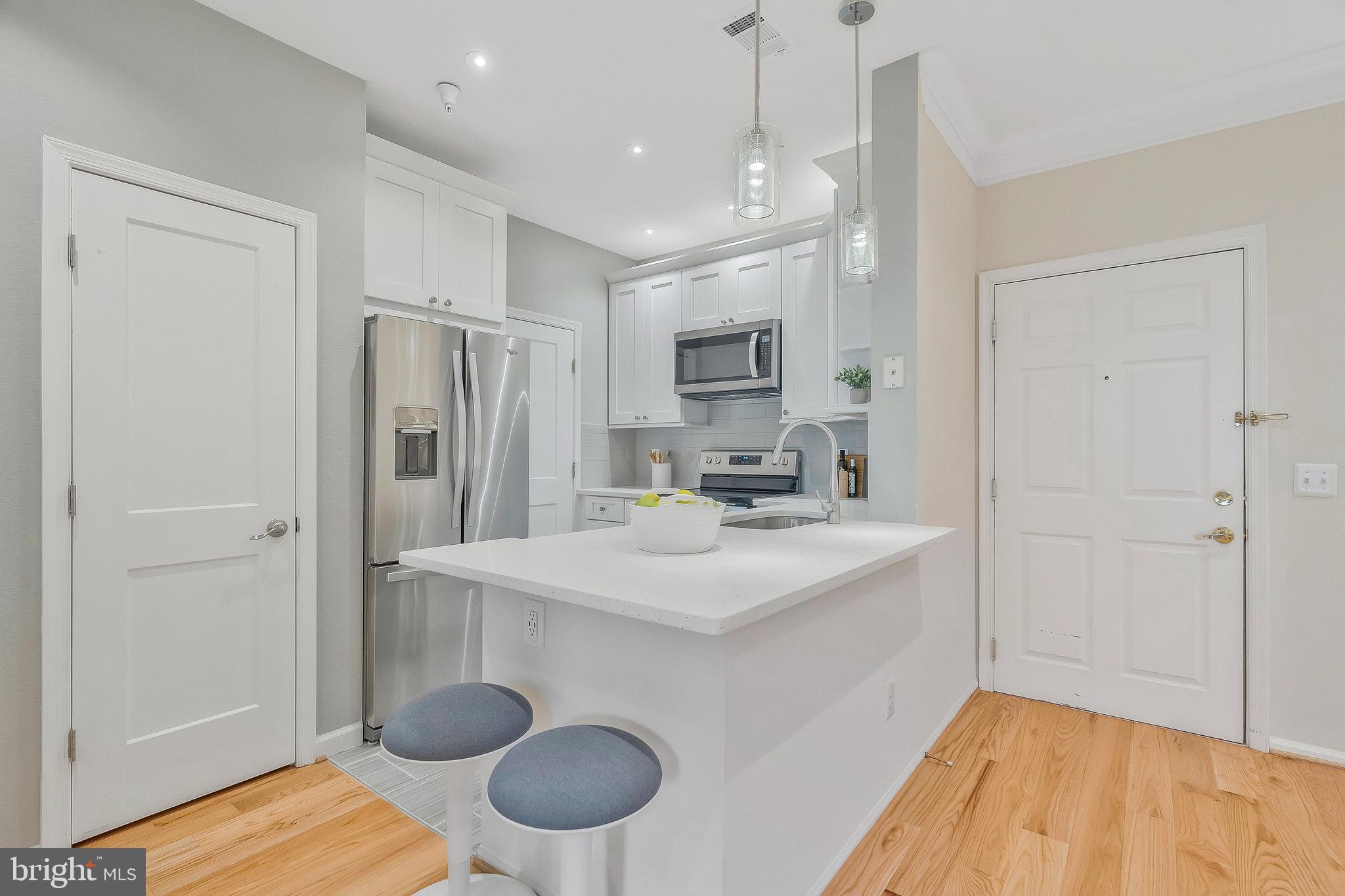 GATES OF MCLEAN - Residential Lease