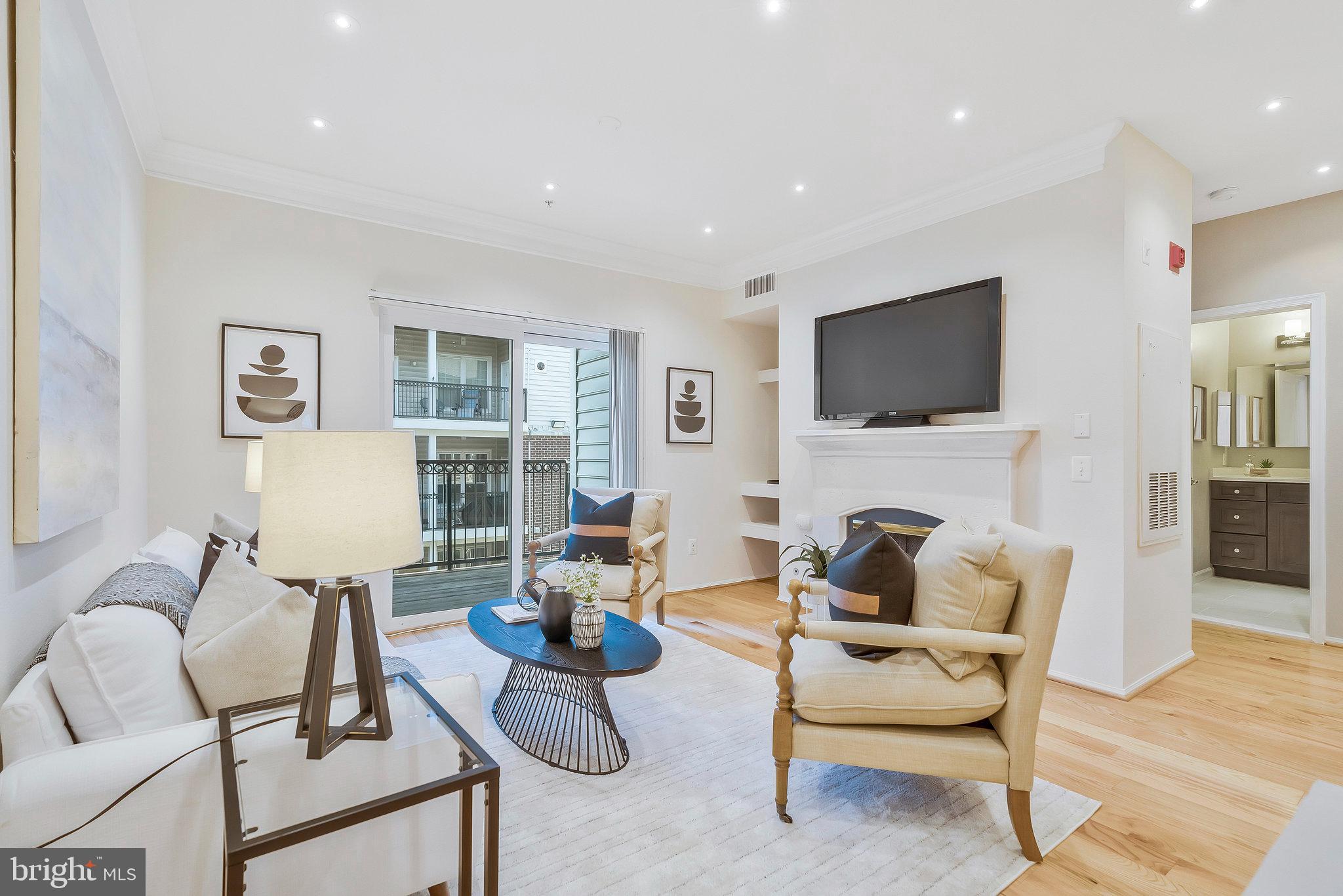 GATES OF MCLEAN - Residential Lease