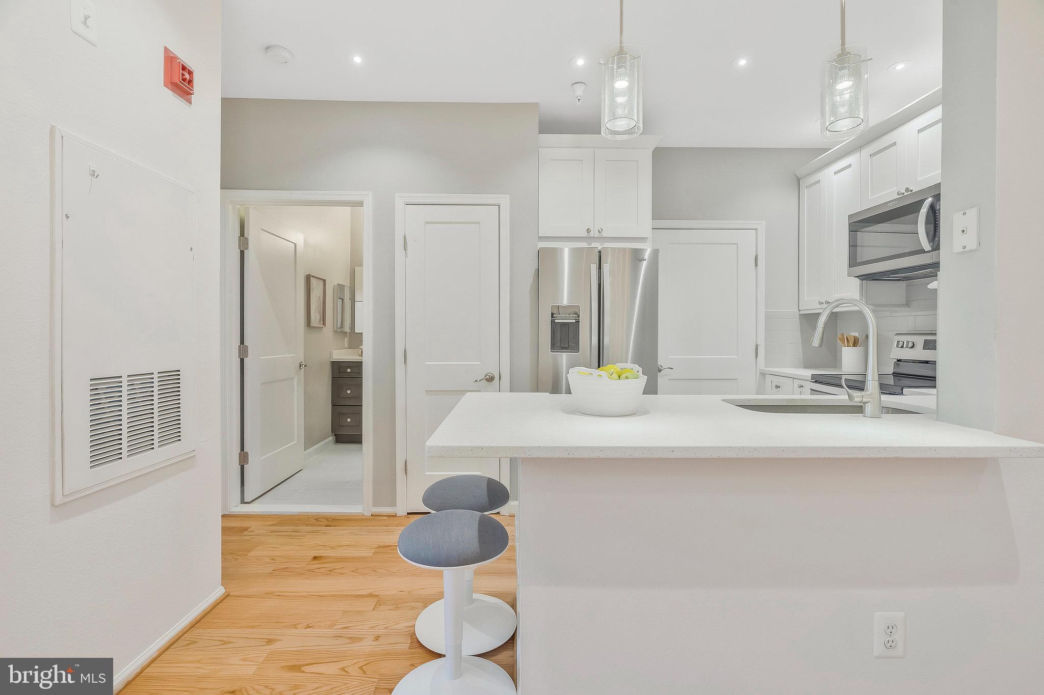 GATES OF MCLEAN - Residential Lease