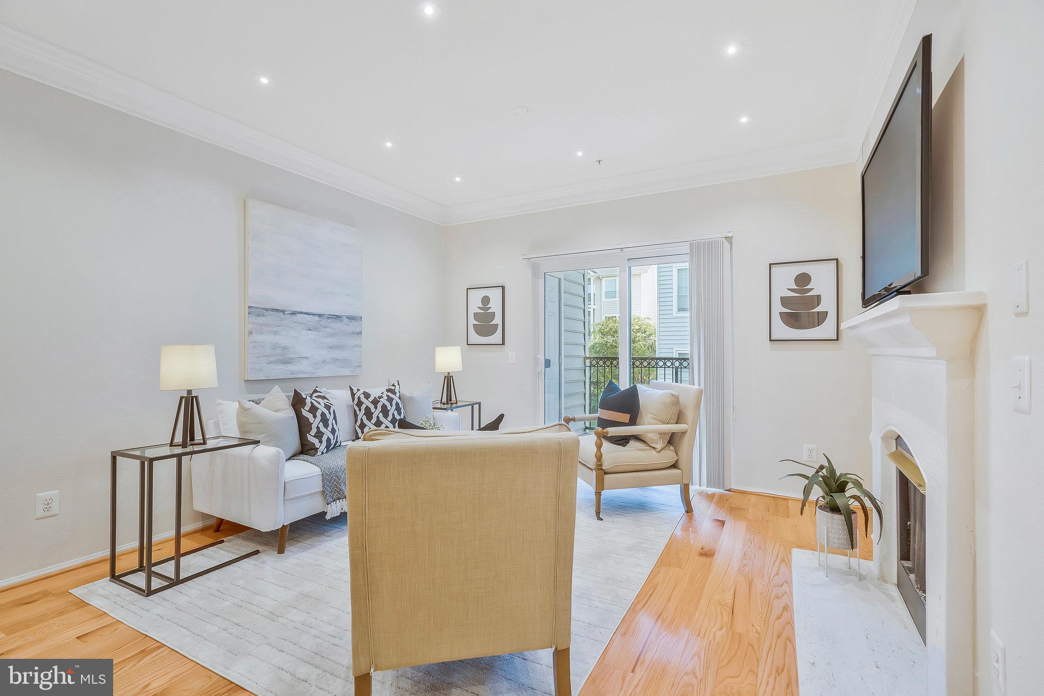 GATES OF MCLEAN - Residential Lease