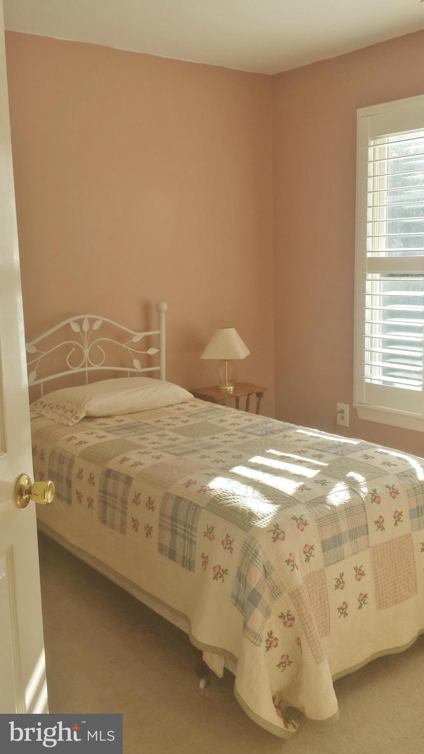 SPRING LAWN FARM - Residential Lease