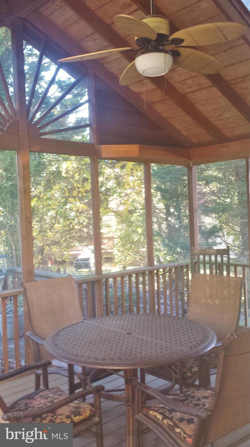 SPRING LAWN FARM - Residential Lease