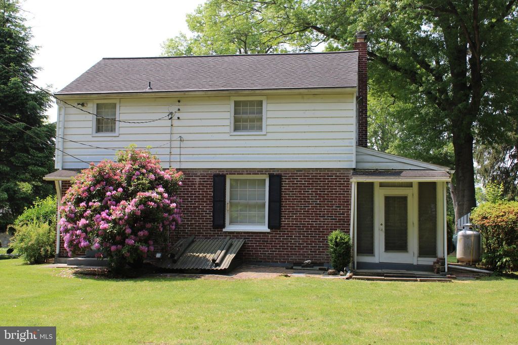 Photo of 25 CONESTOGA BLVD, LANCASTER, PA 17602 (MLS # PALA2035470)