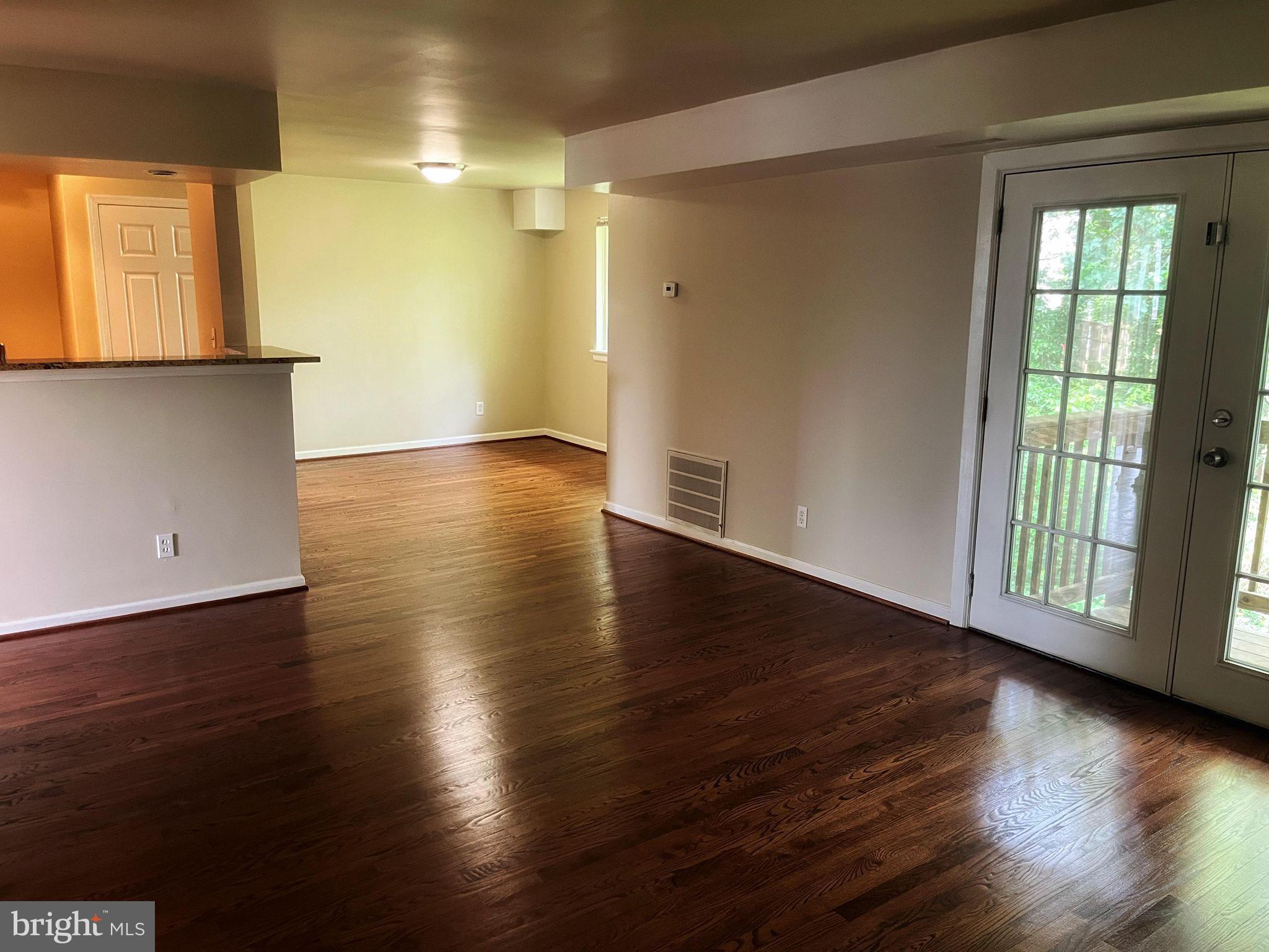 MARKHAM VIEW CONDOMINIUMS - Residential Lease