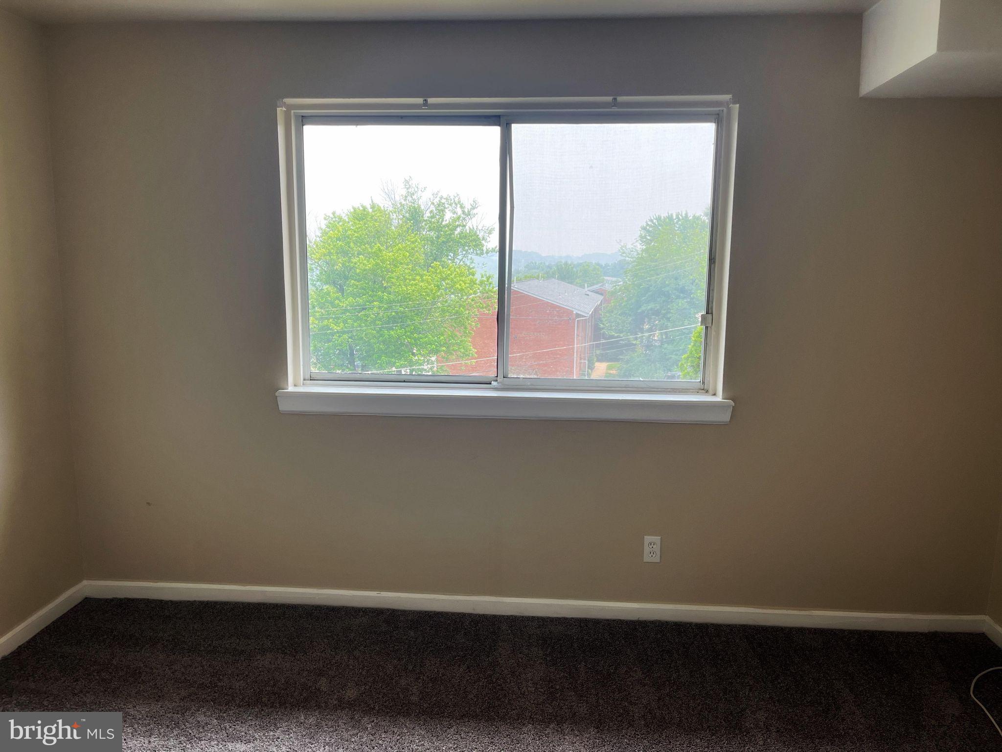 MARKHAM VIEW CONDOMINIUMS - Residential Lease