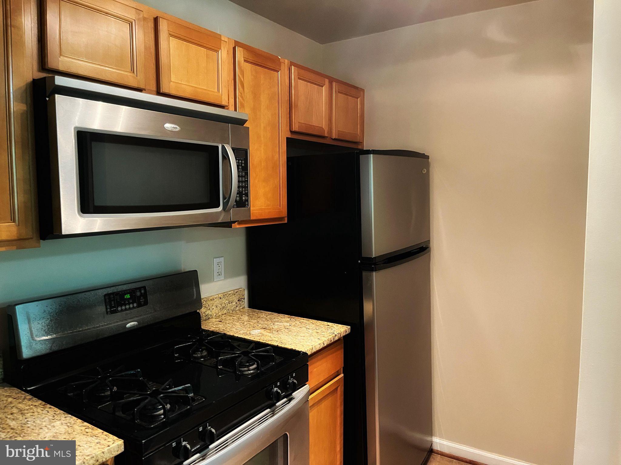 MARKHAM VIEW CONDOMINIUMS - Residential Lease