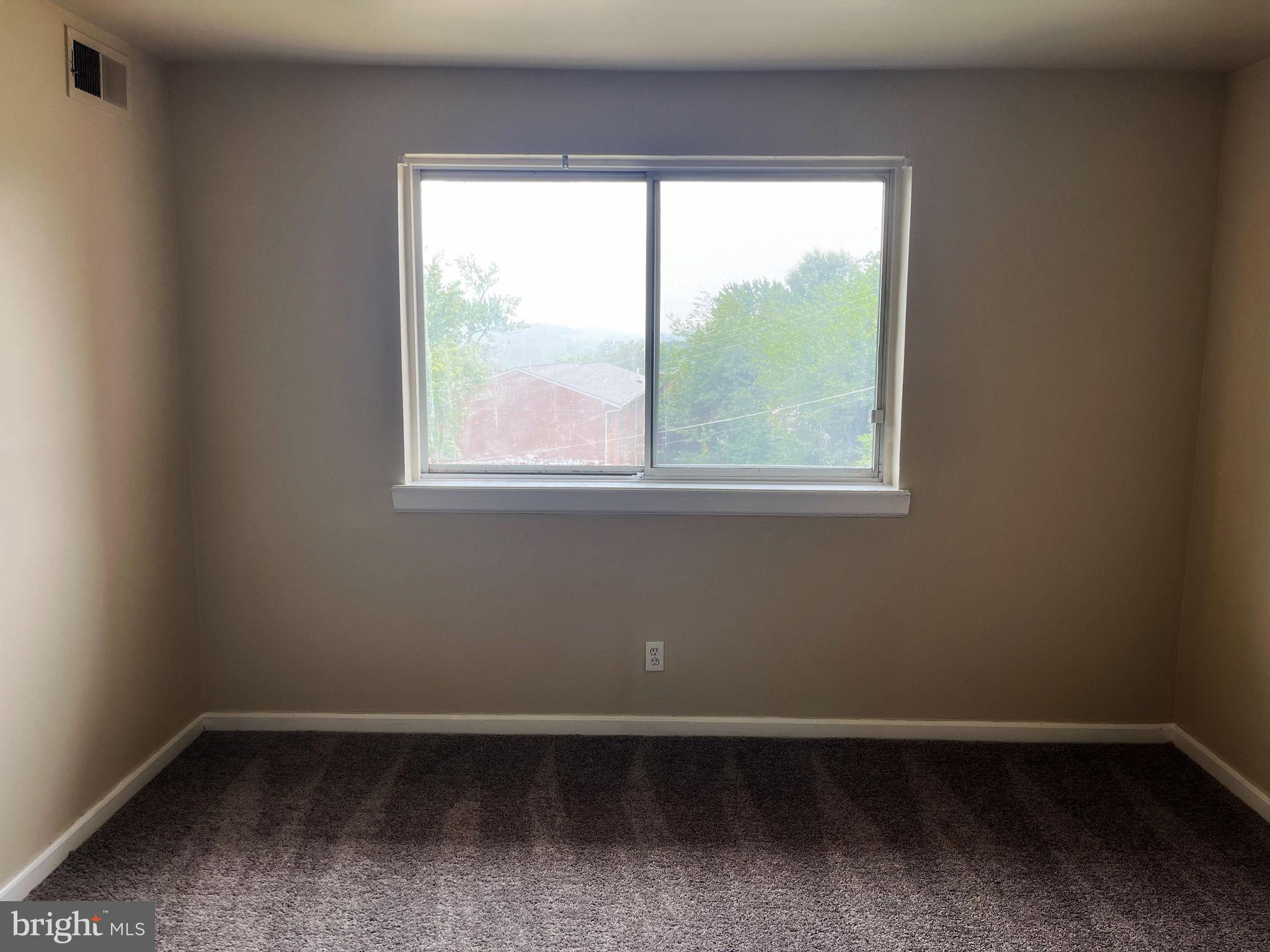 MARKHAM VIEW CONDOMINIUMS - Residential Lease