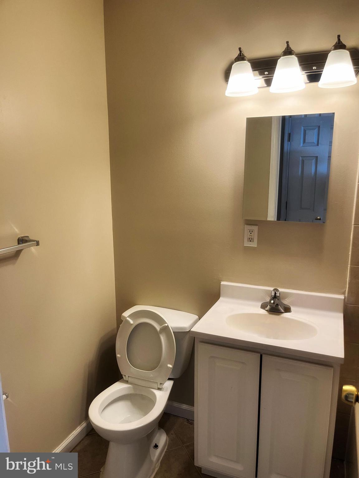 MARKHAM VIEW CONDOMINIUMS - Residential Lease