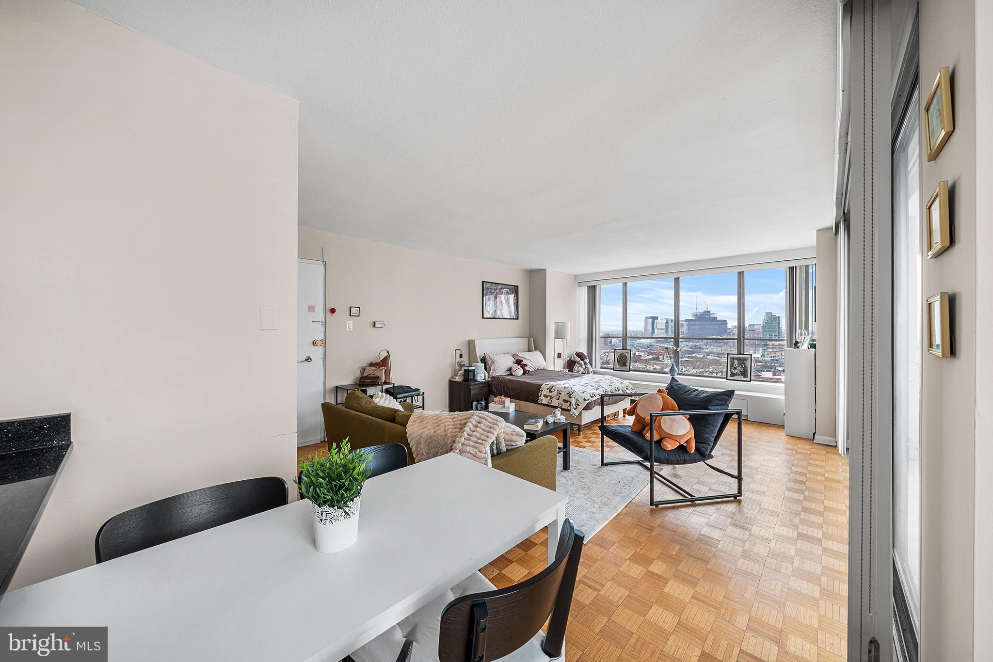 THE DORCHESTER - Residential