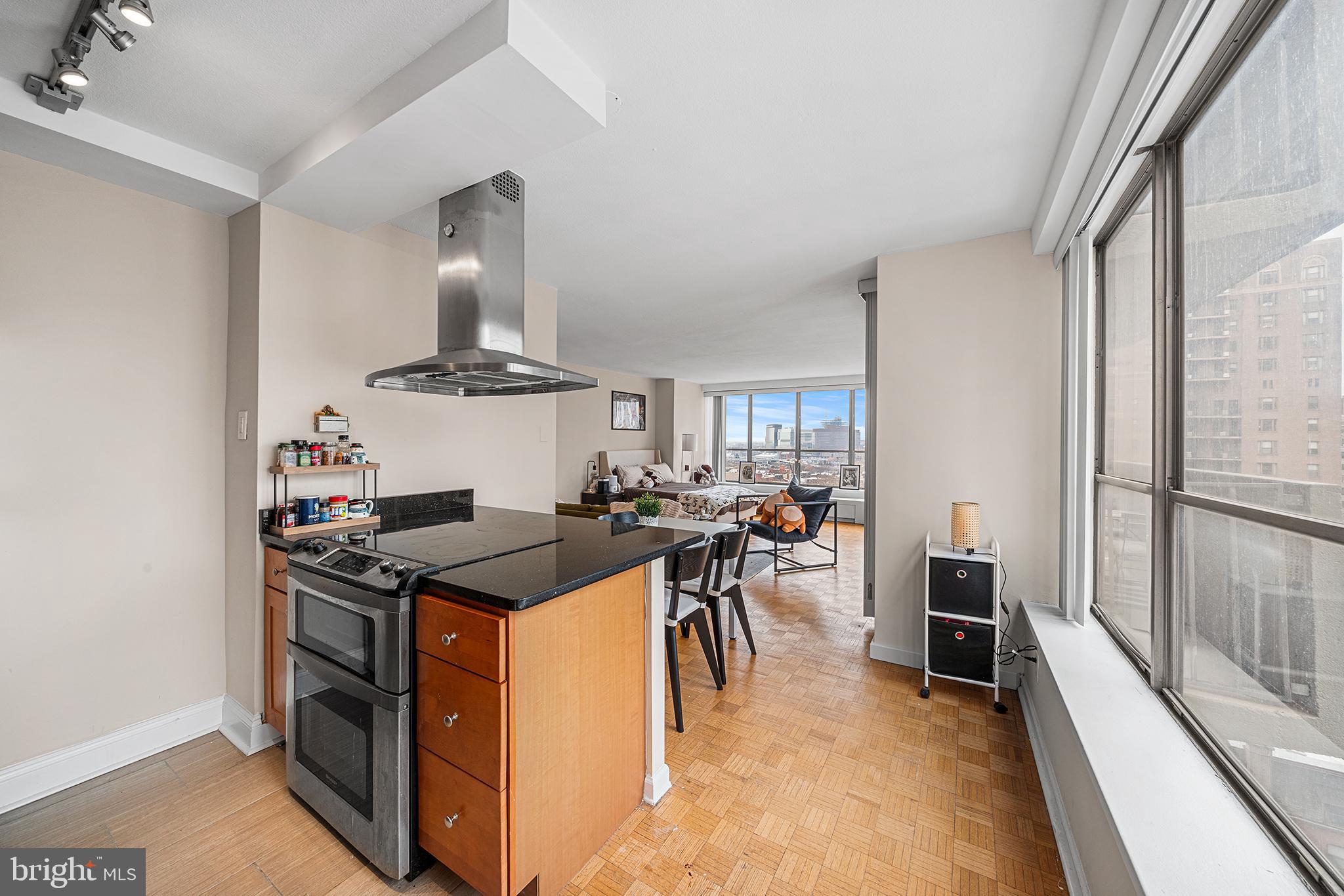 THE DORCHESTER - Residential