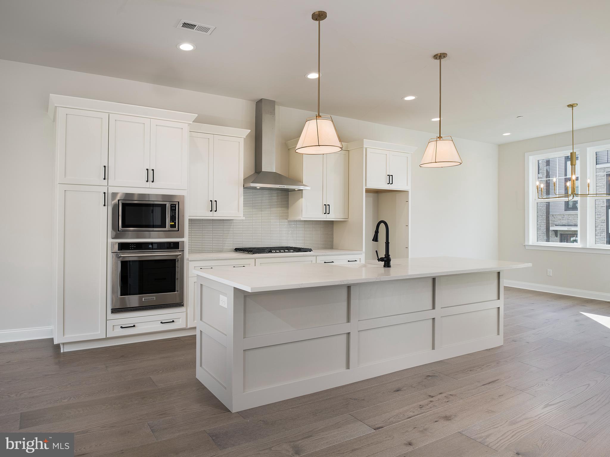 NEWTOWN WALK AT ELLIS PRESERVE - Residential