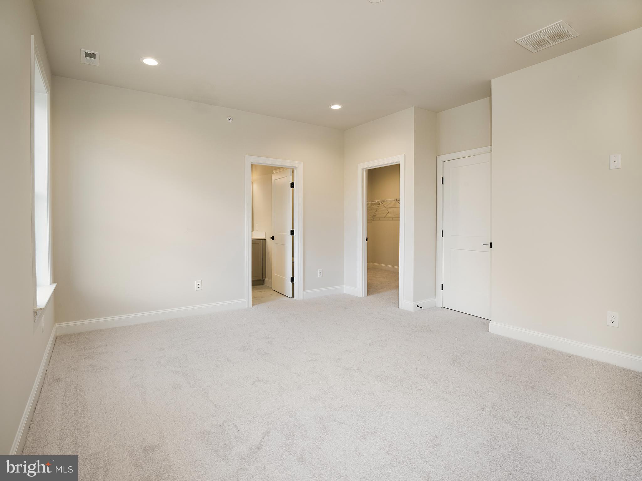 NEWTOWN WALK AT ELLIS PRESERVE - Residential