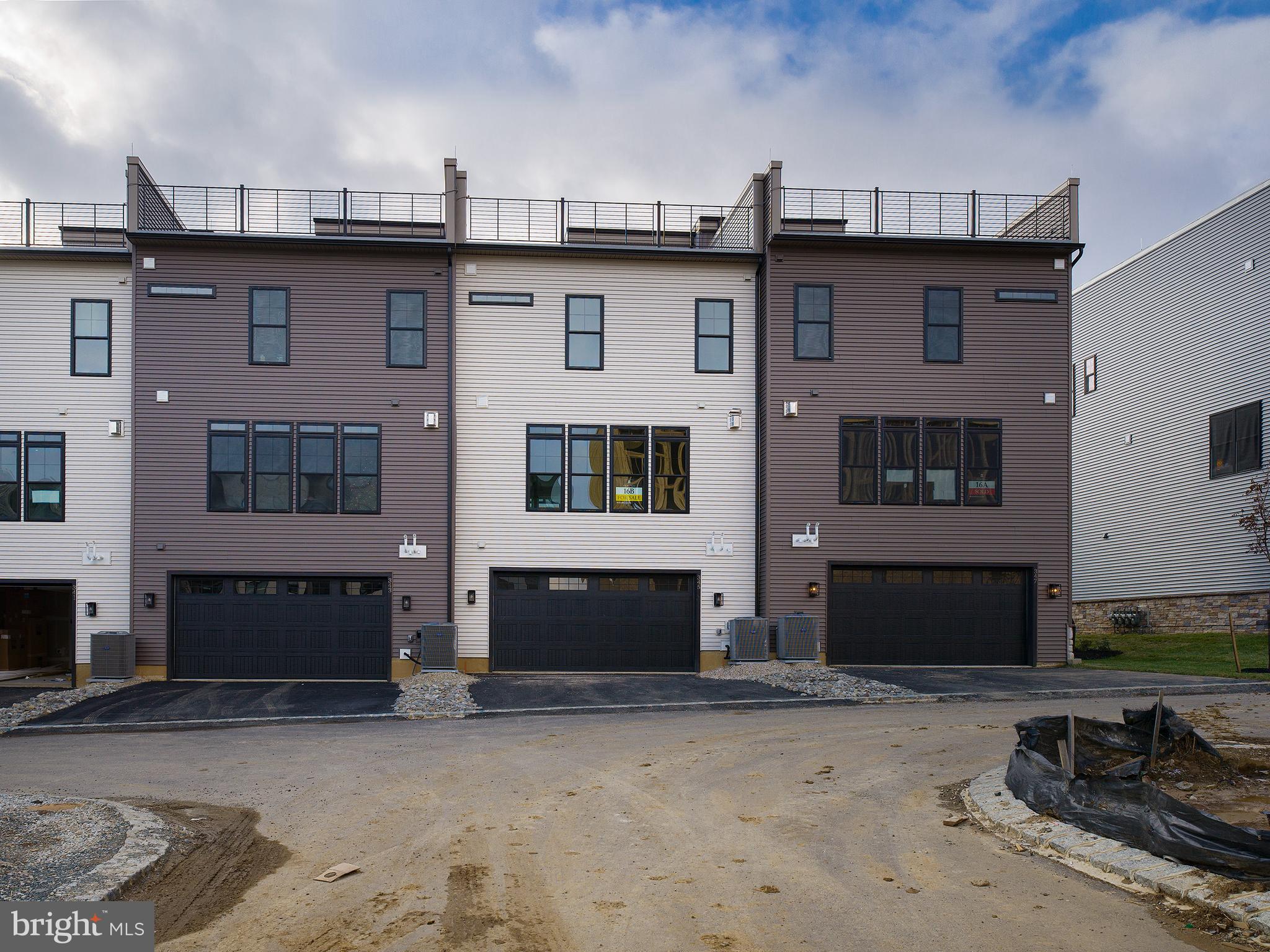 NEWTOWN WALK AT ELLIS PRESERVE - Residential