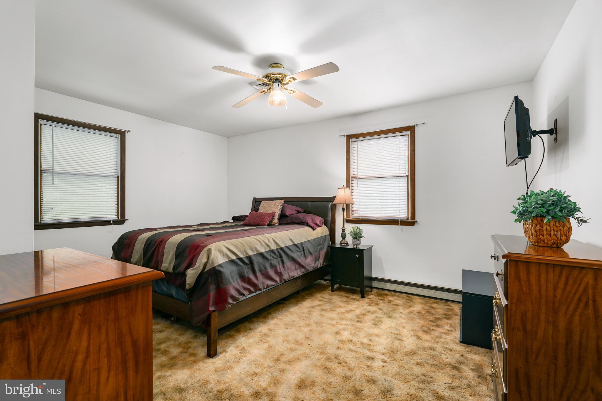 HERITAGE WOODS - Residential