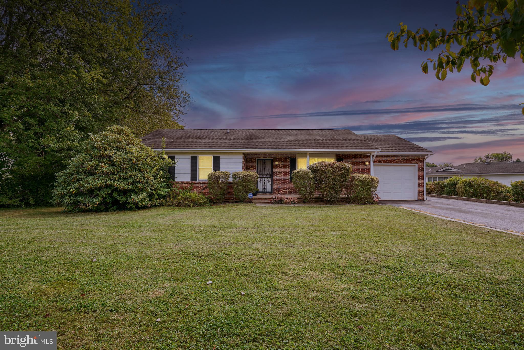 HERITAGE WOODS - Residential