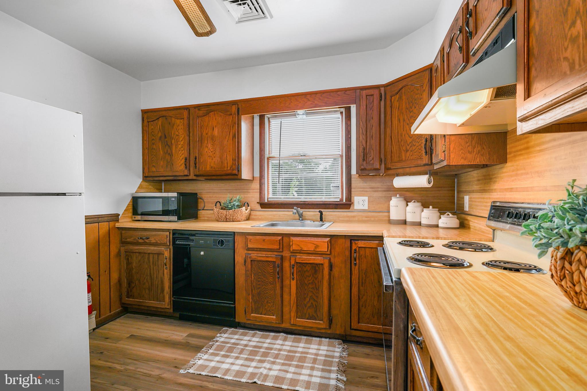 HERITAGE WOODS - Residential