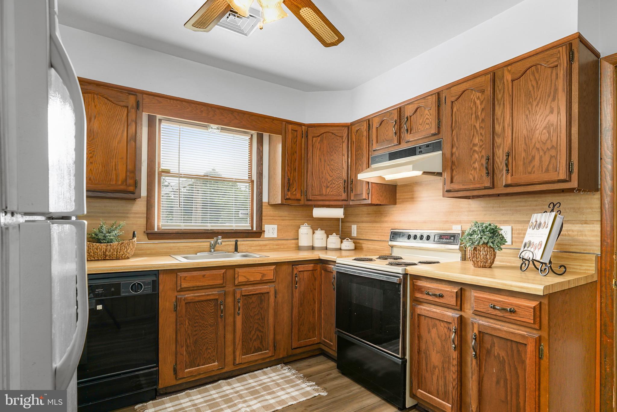 HERITAGE WOODS - Residential