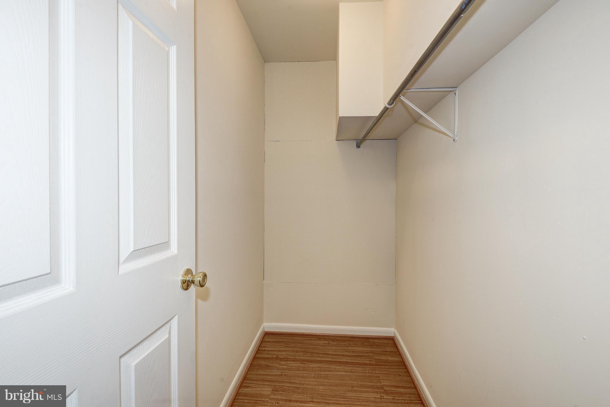 RESTON - Residential Lease