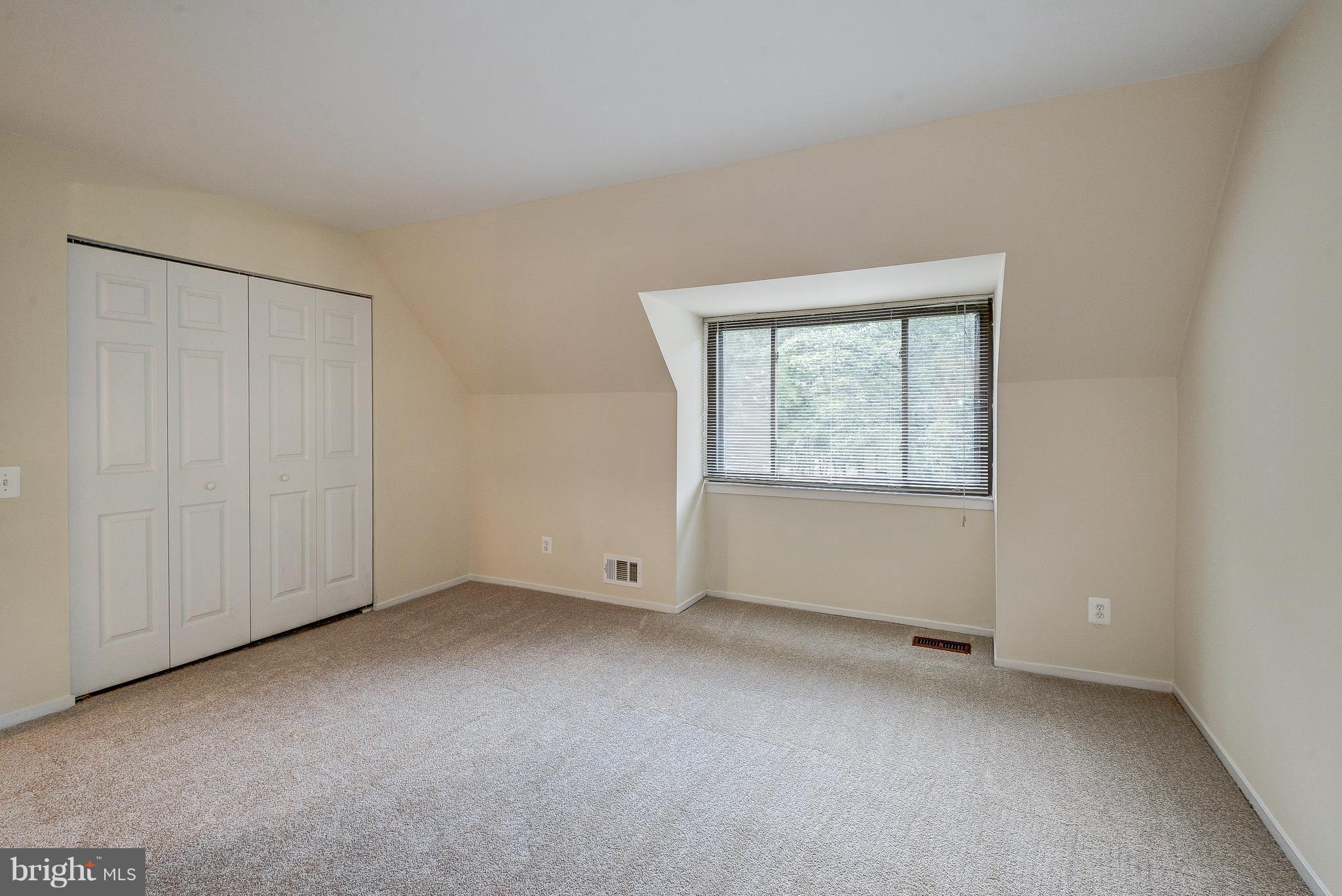 RESTON - Residential Lease