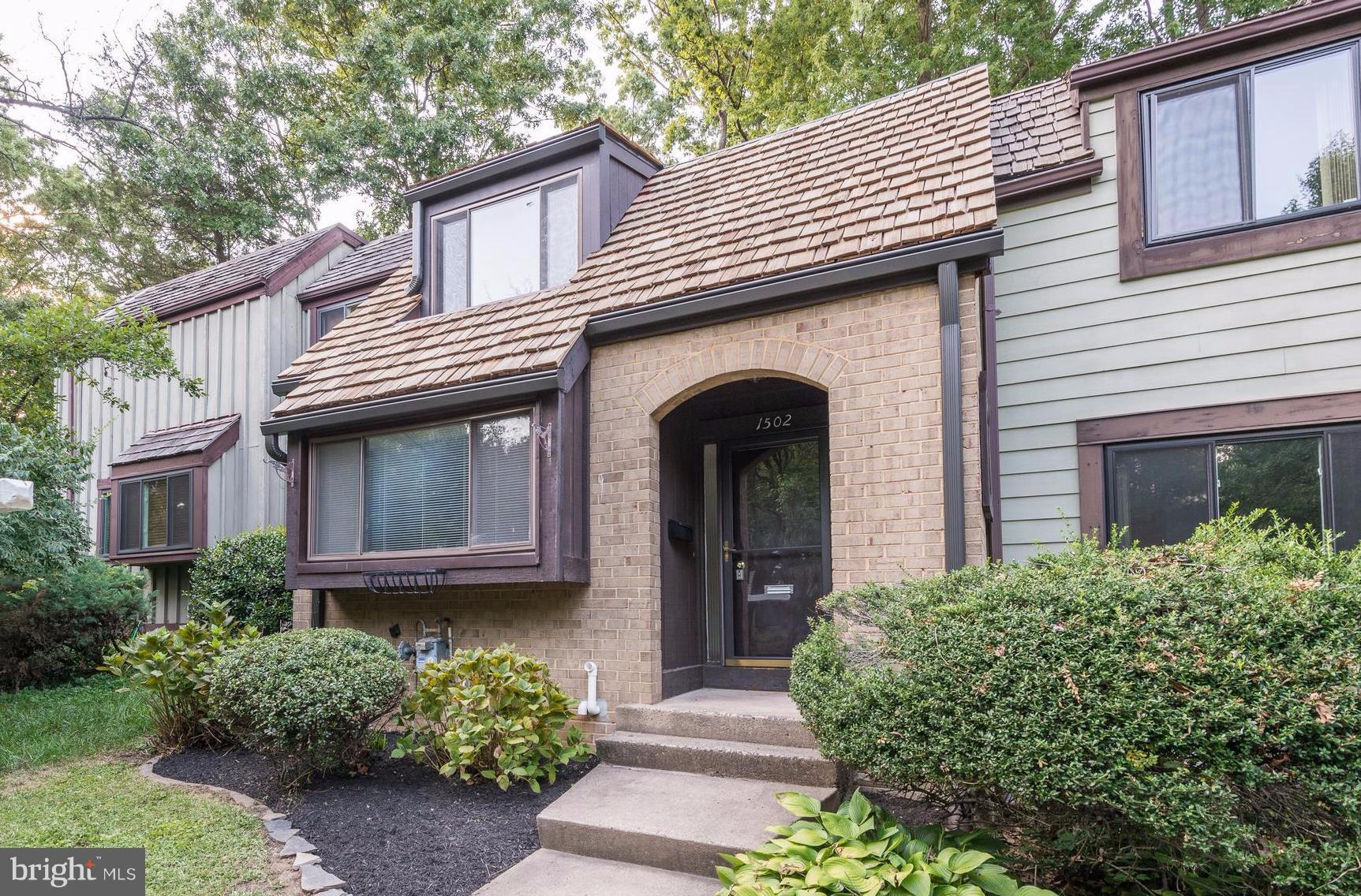 RESTON - Residential Lease