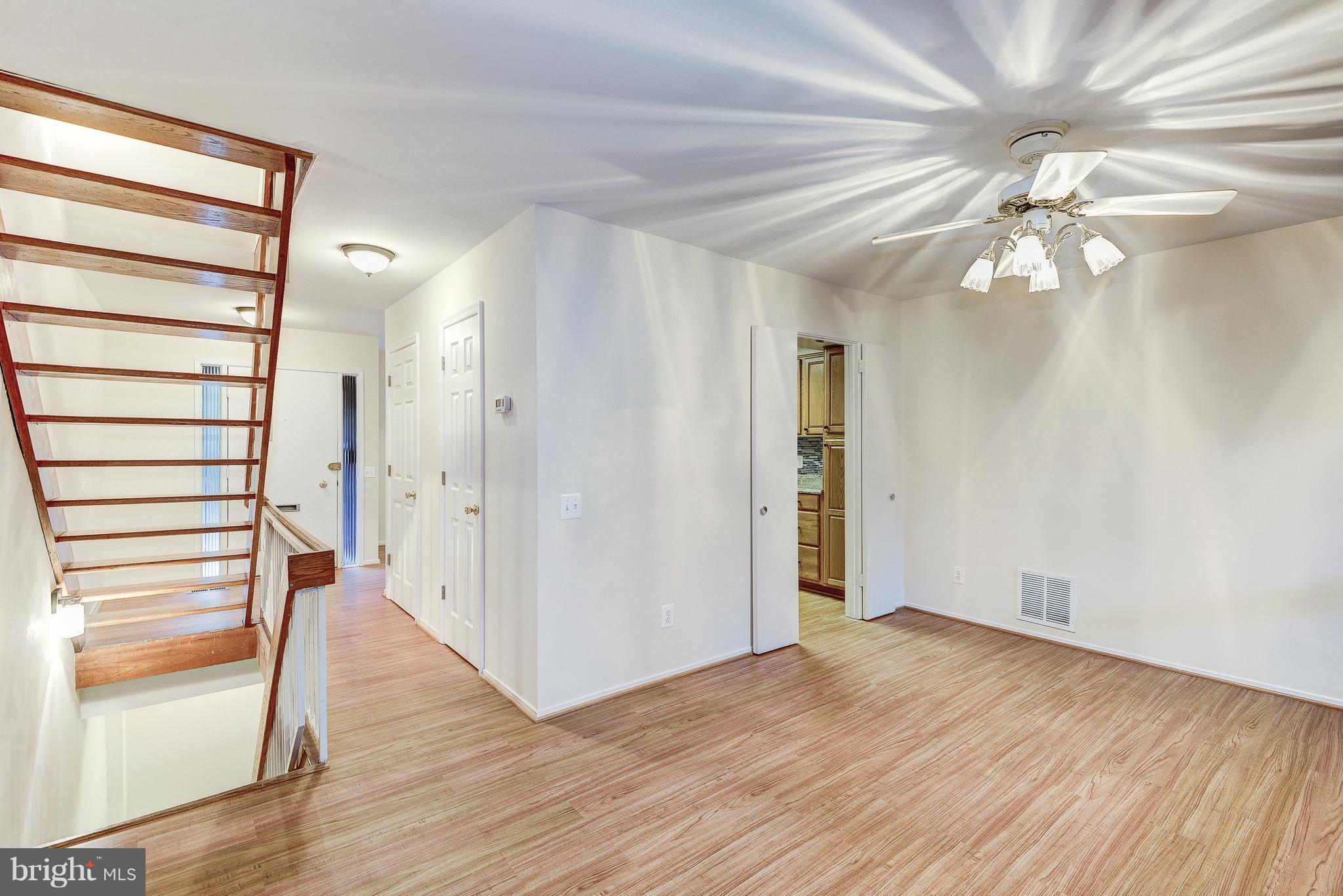 RESTON - Residential Lease