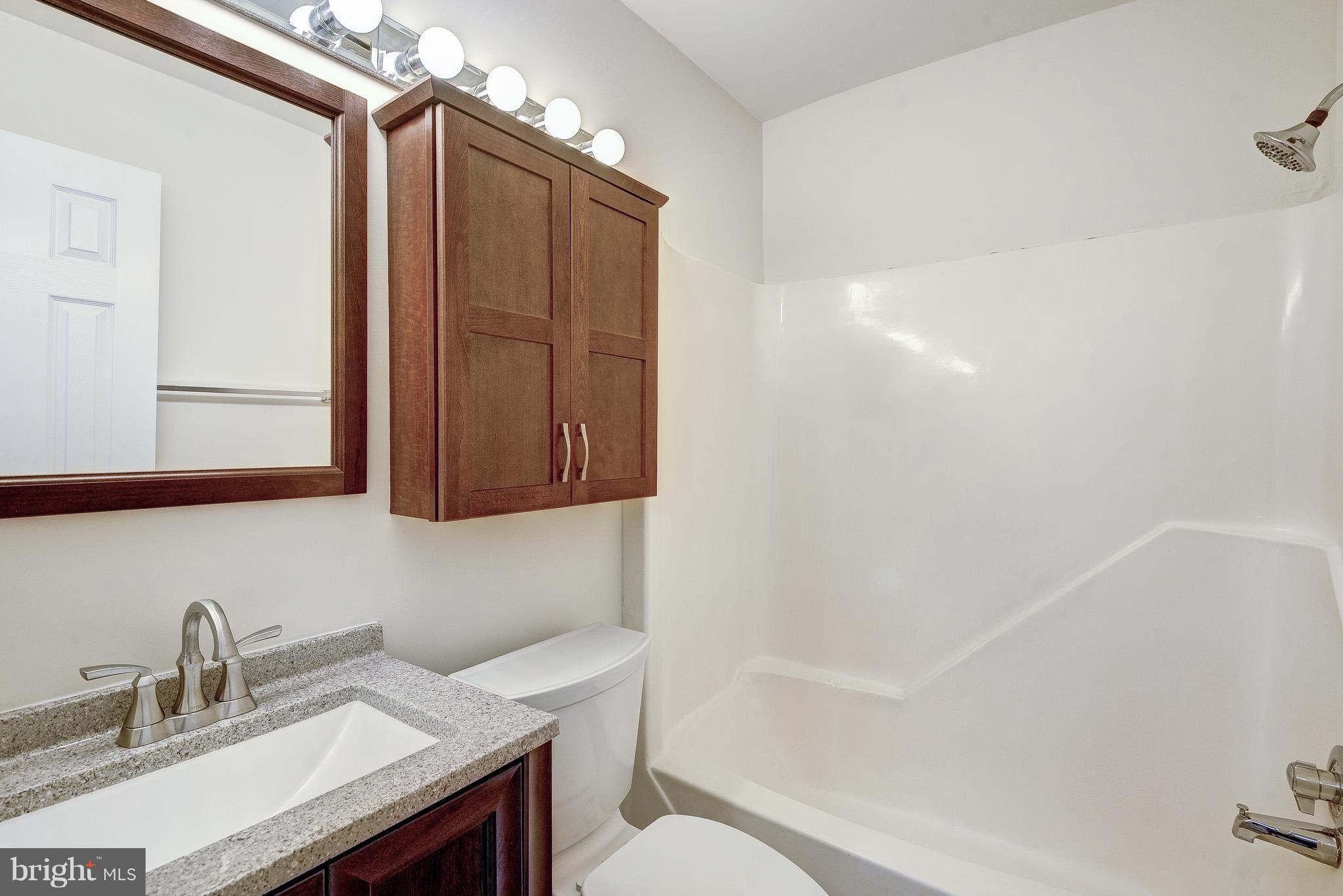 RESTON - Residential Lease