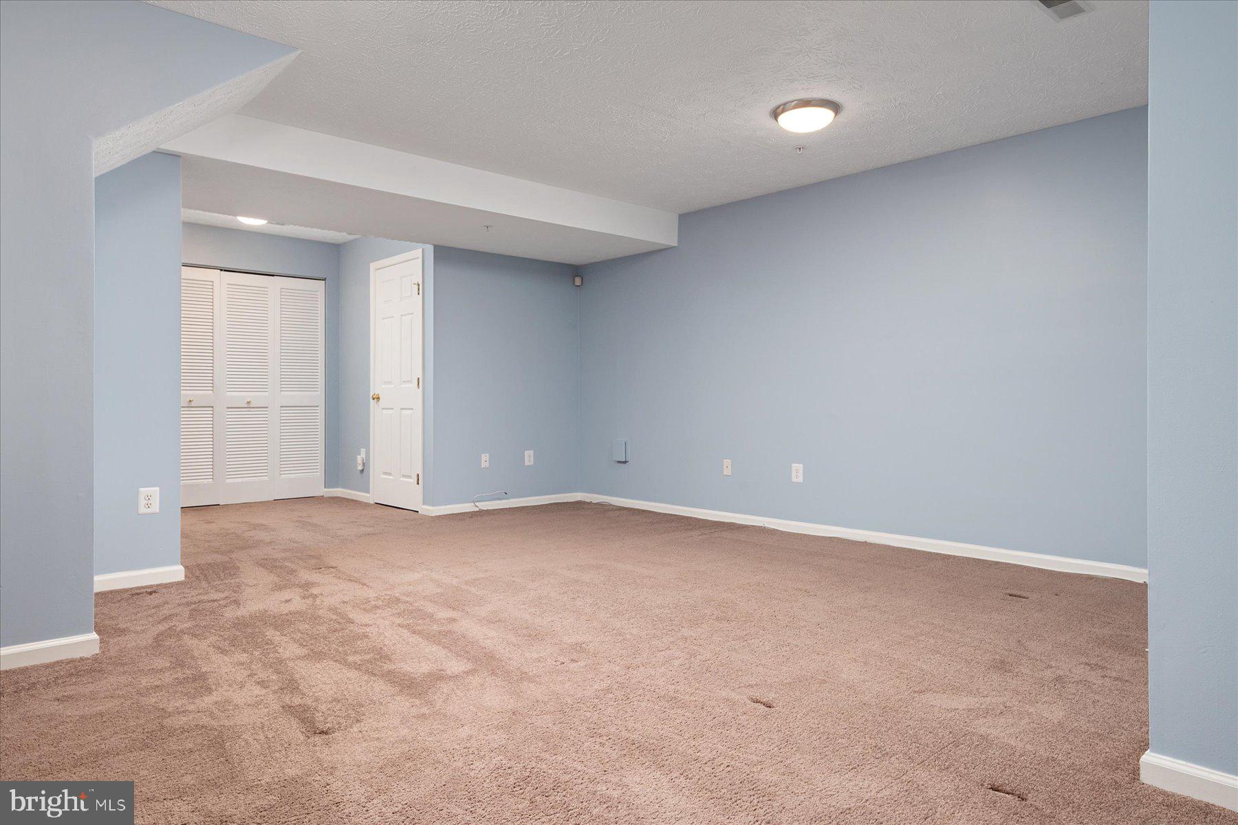 PINEY ORCHARD - Residential