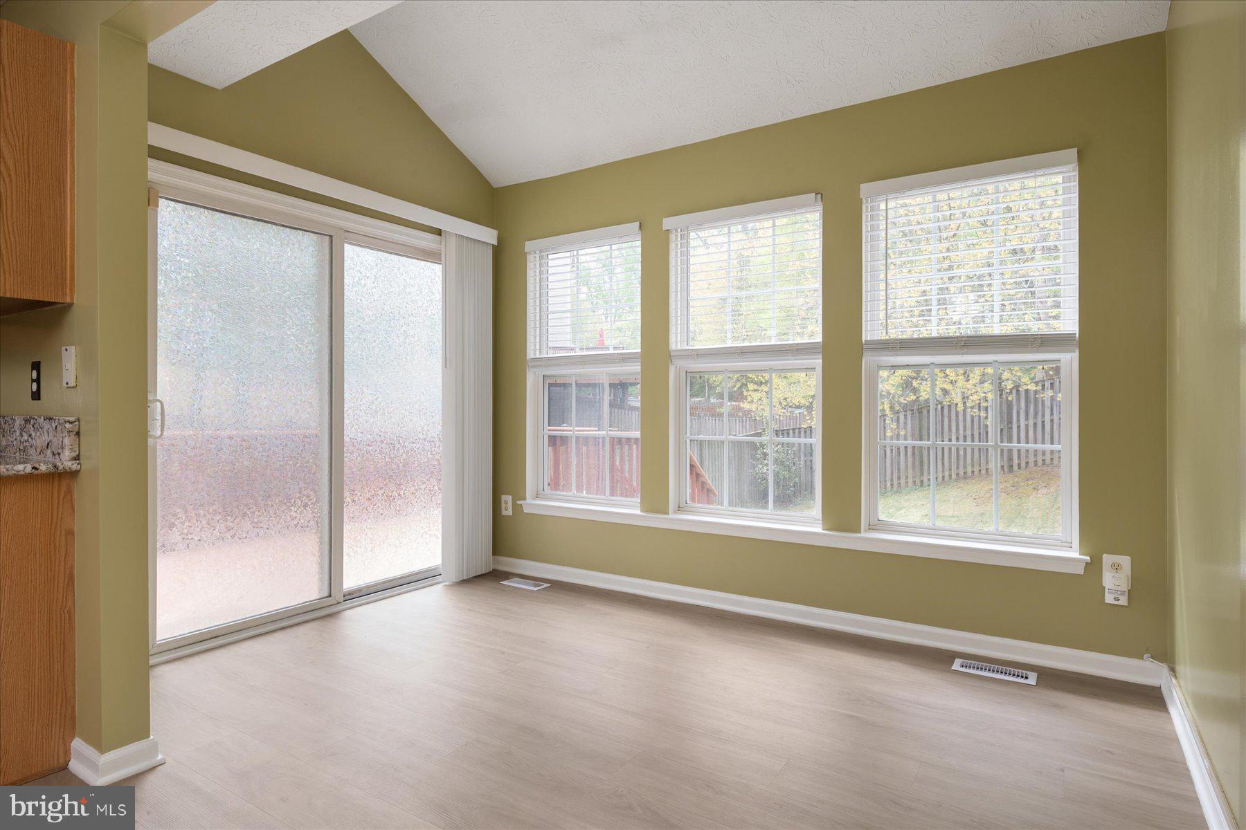 PINEY ORCHARD - Residential