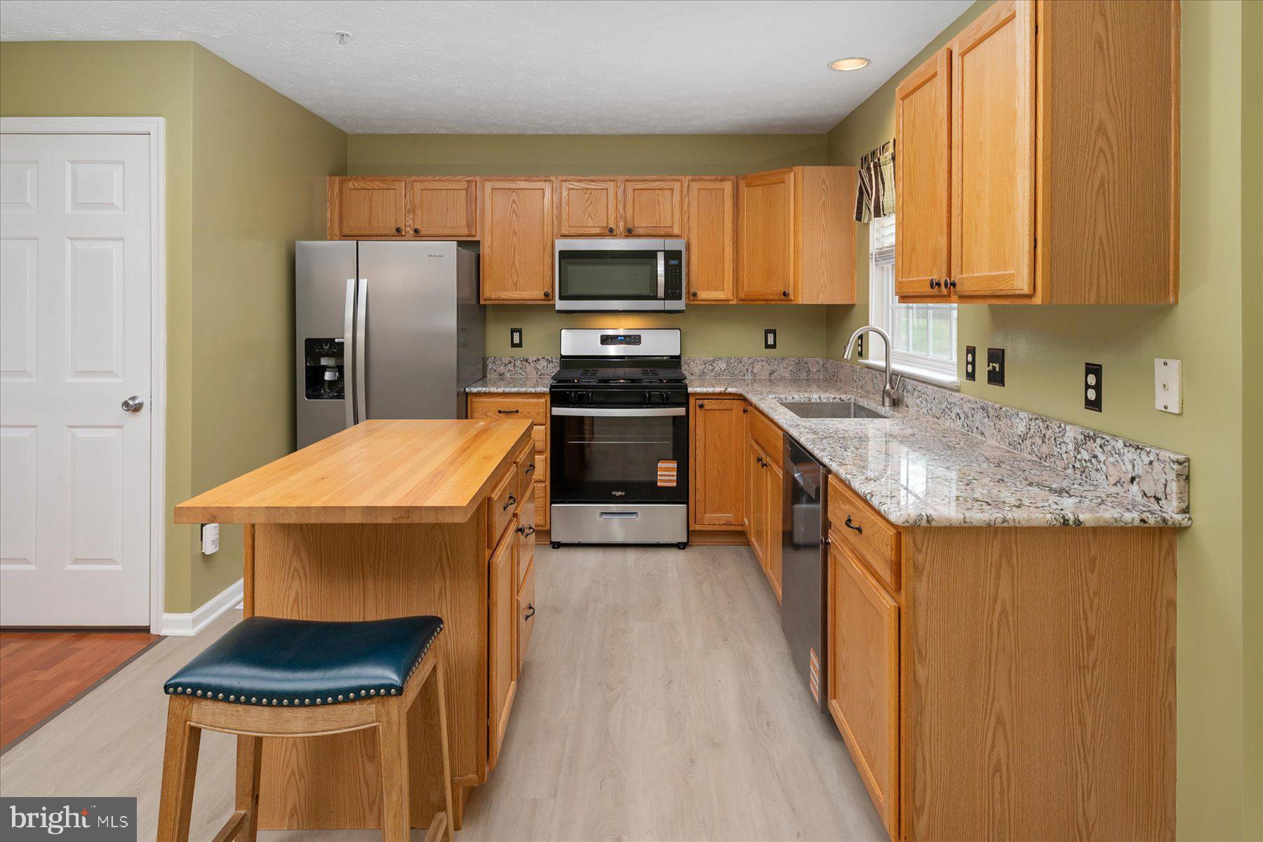 PINEY ORCHARD - Residential