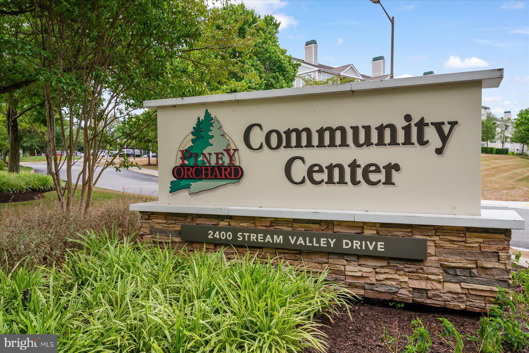 PINEY ORCHARD - Residential