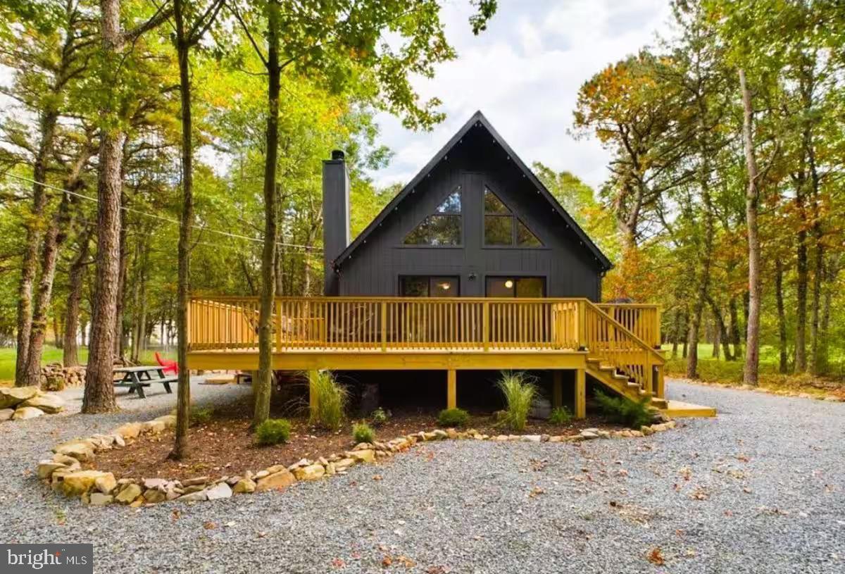 124 WHITE TAIL LANE