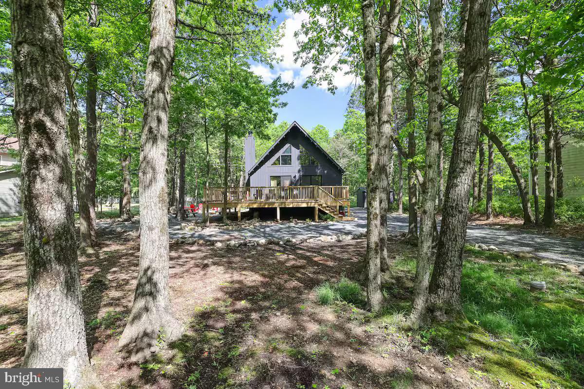 EMERALD LAKE - Residential