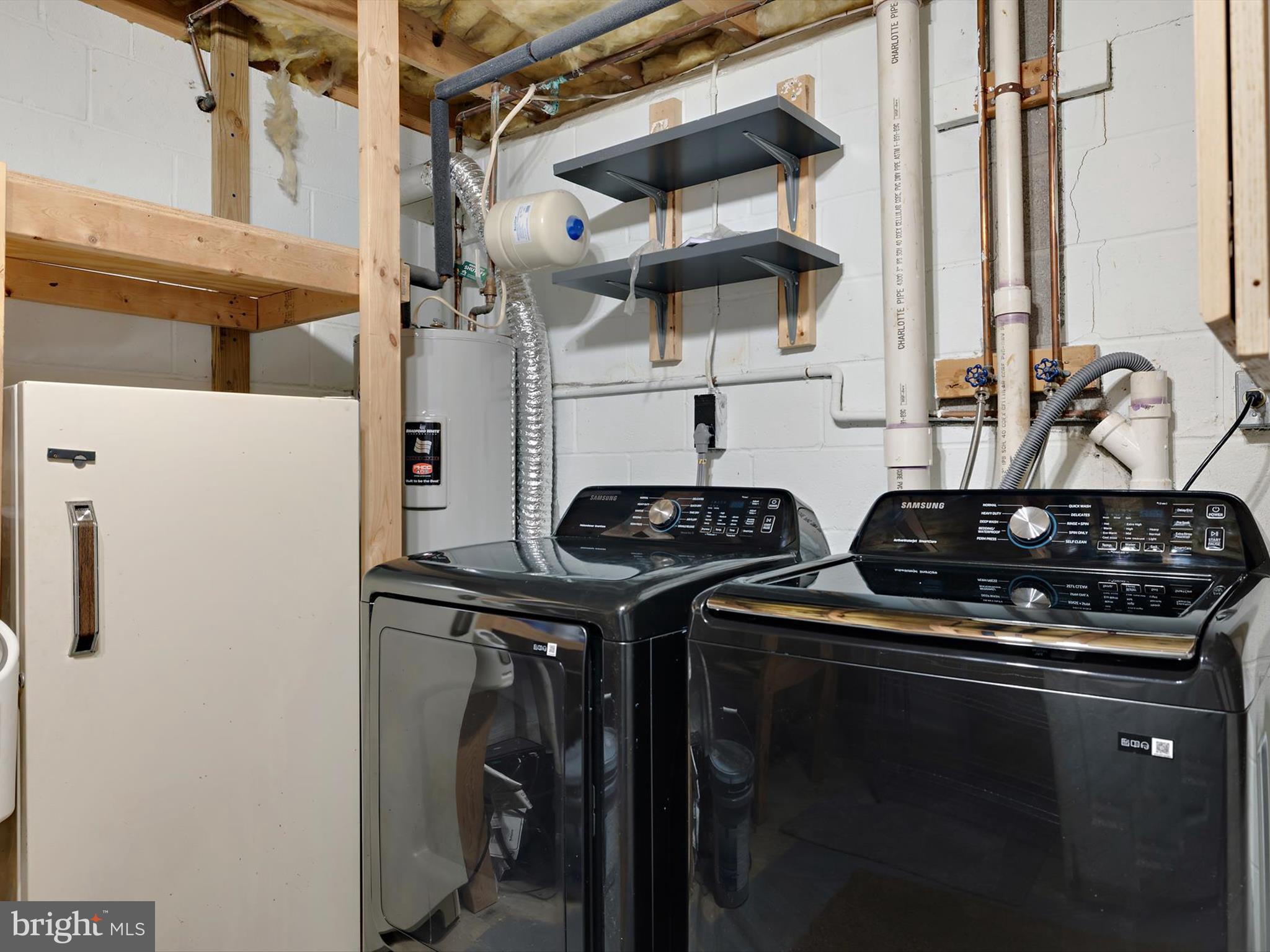 WINDSWEPT ESTATES - Residential