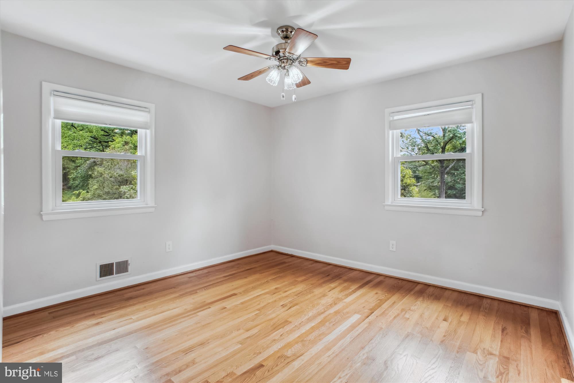 SLEEPY HOLLOW - Residential