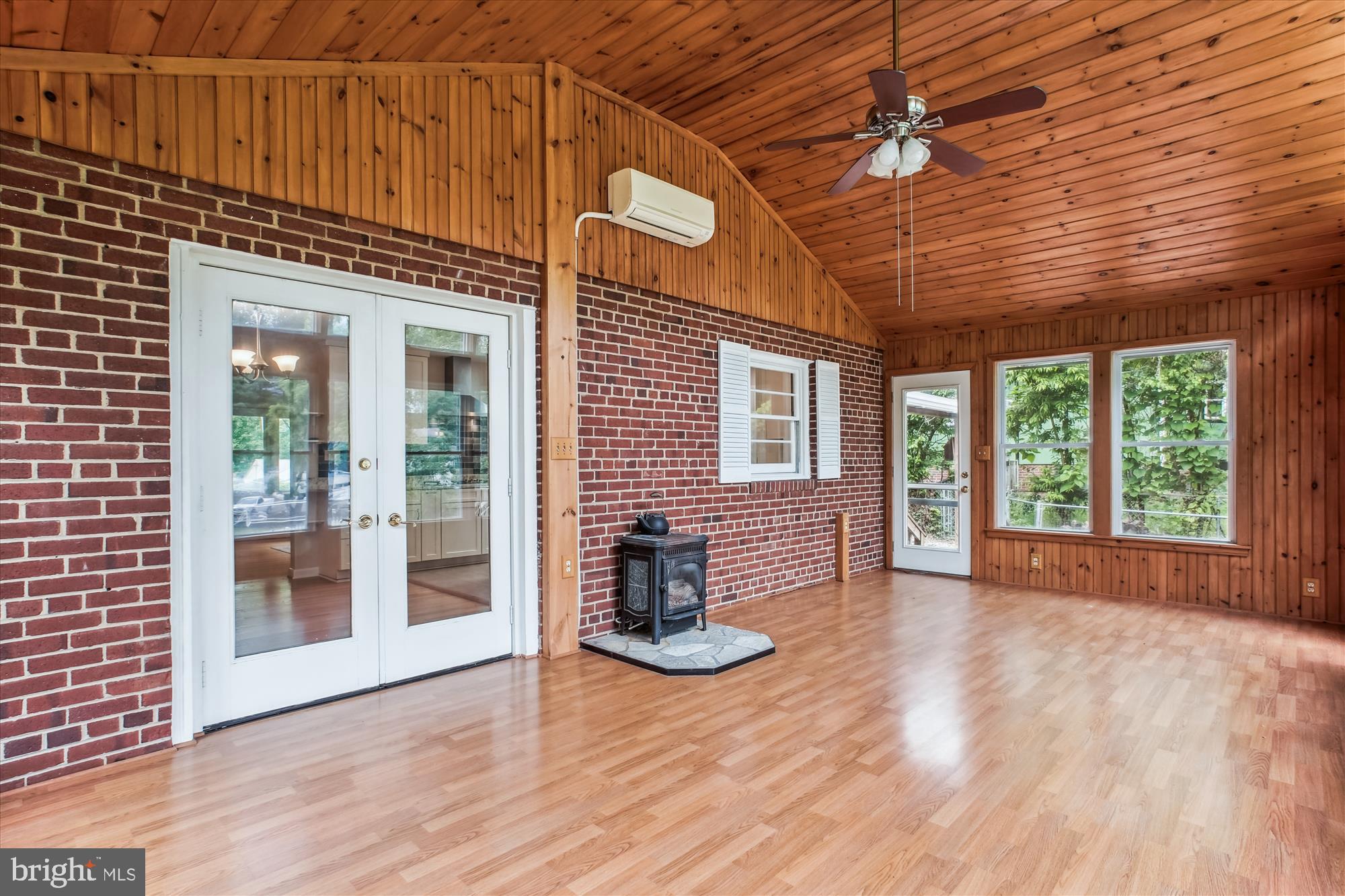 SLEEPY HOLLOW - Residential