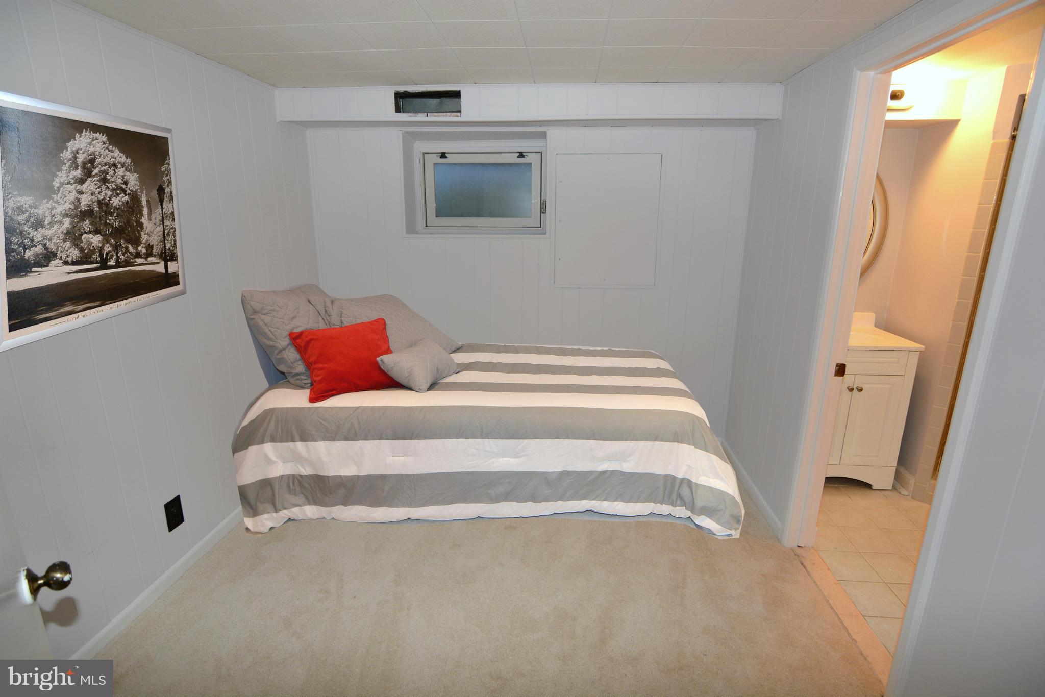 FAIRLINGTON - Residential