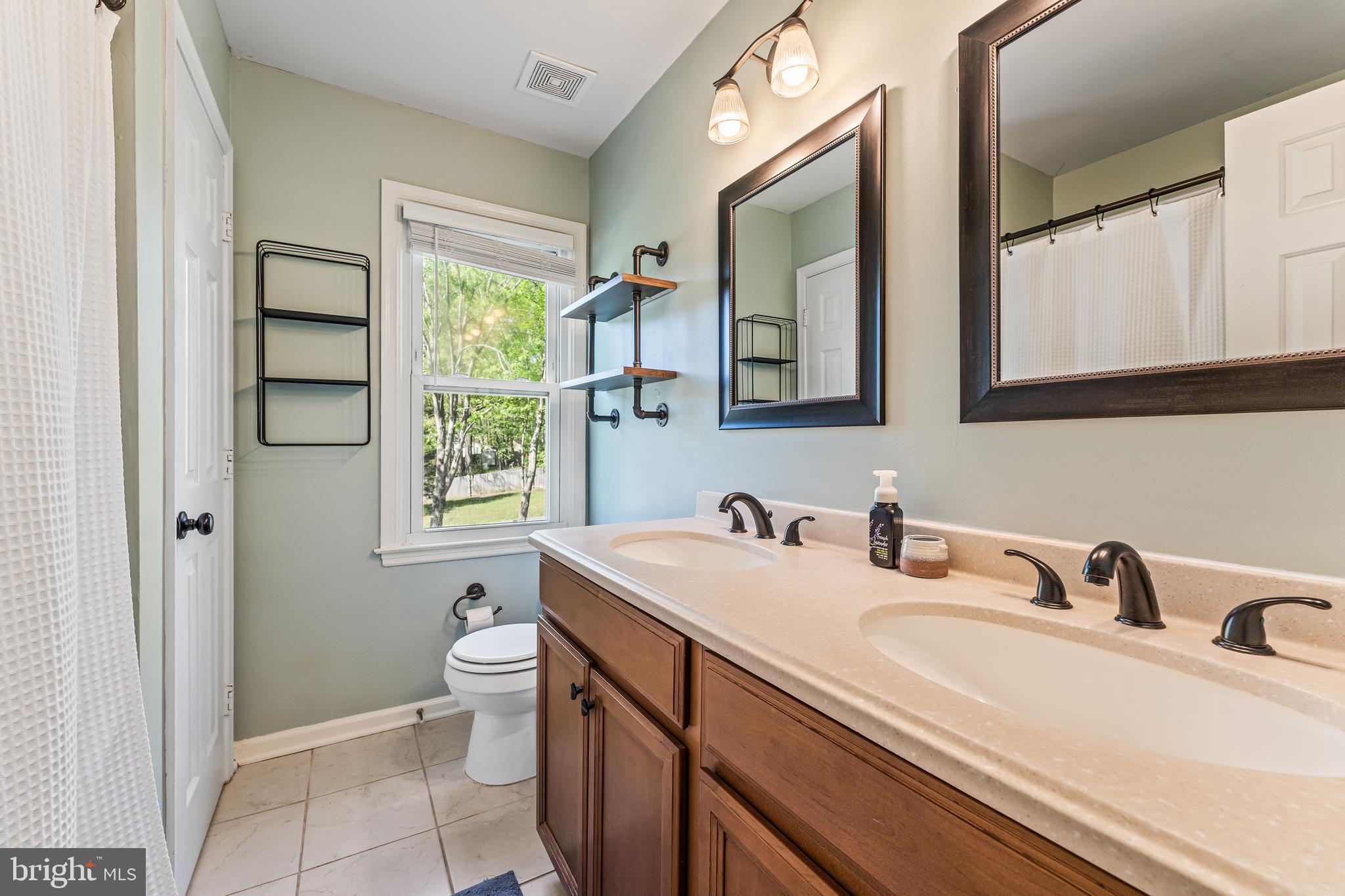 HOLLEYBROOKE/COBBLESTONE - Residential