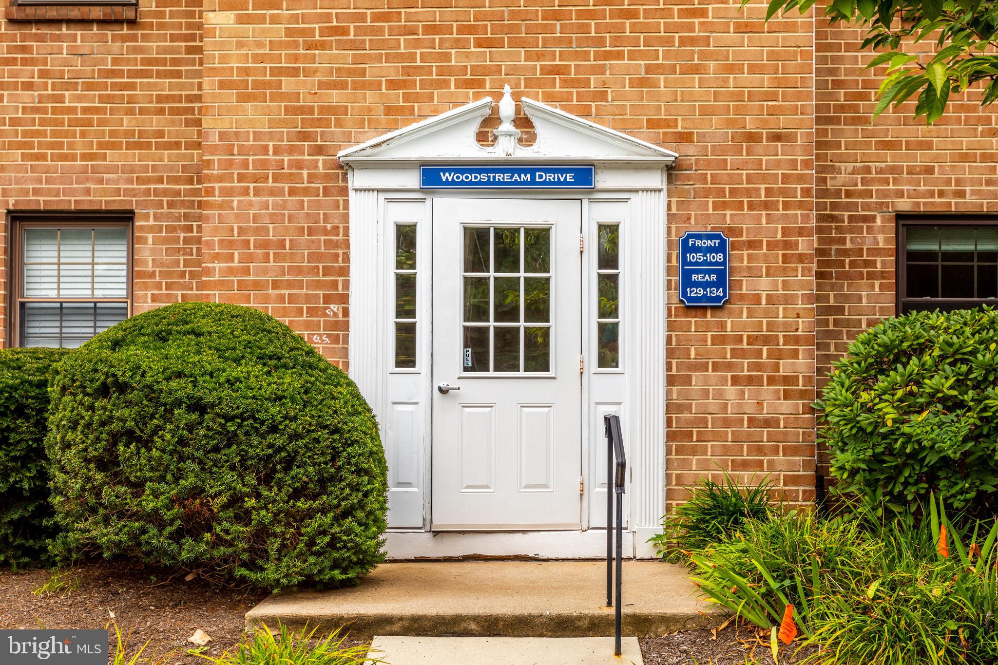 Carefree Living First floor unit in popular Westover Harbor Quite location facing the woods. The front door brings you to a large living room with access to the front patio, dining area , powder room and Updated kitchen. Perfect home for first time home buyer or someone looking to downsize and avoid stairs. Showings start on 9/11/21 @ Open House 12-3 or 9/12/21 @ Open House 1-3.